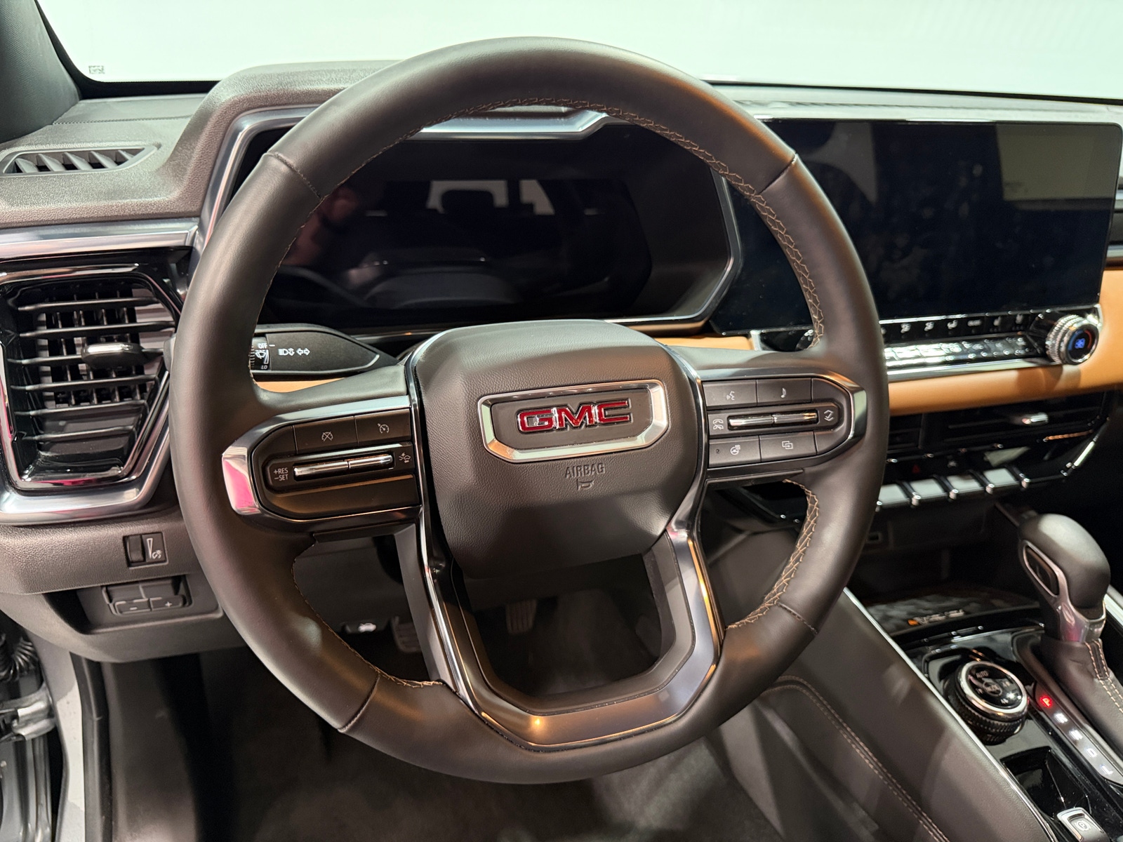 Thumbnail: 2024 GMC Canyon - 4