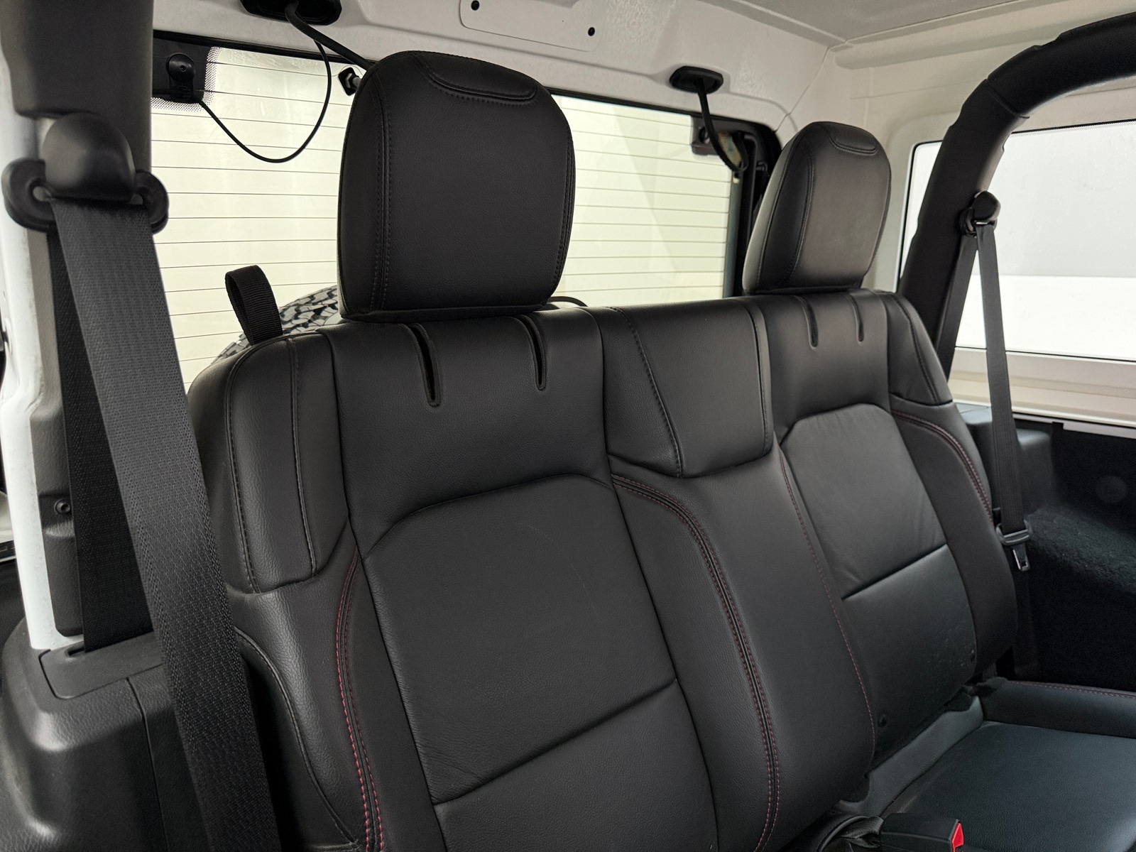 Thumbnail: 2019 Jeep Wrangler - 6