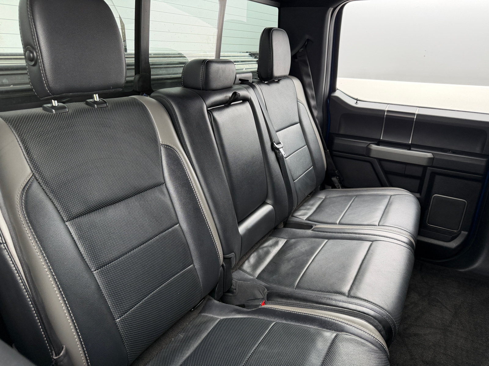 Thumbnail: 2018 Ford Econoline - 6