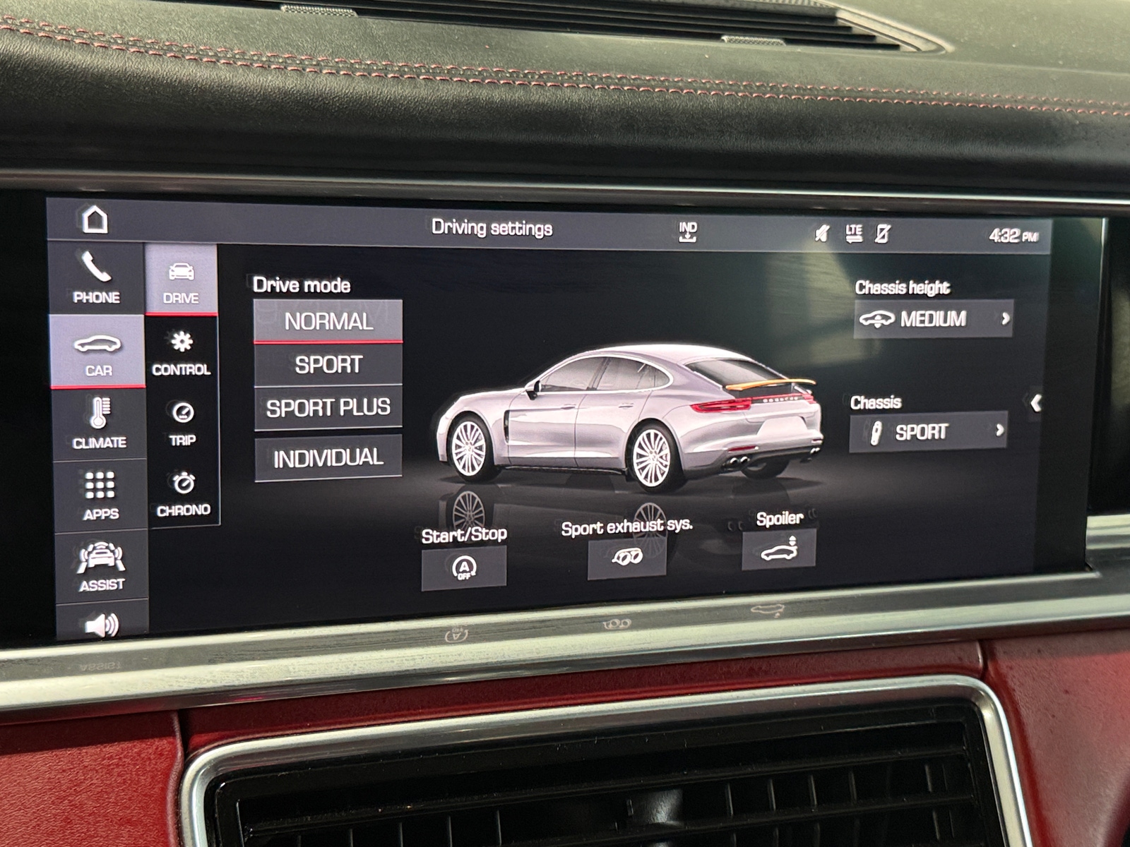 Thumbnail: 2018 Porsche Panamera - 3