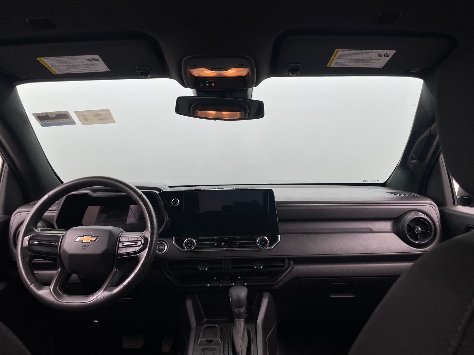 Thumbnail: 2024 Chevrolet Colorado - 3