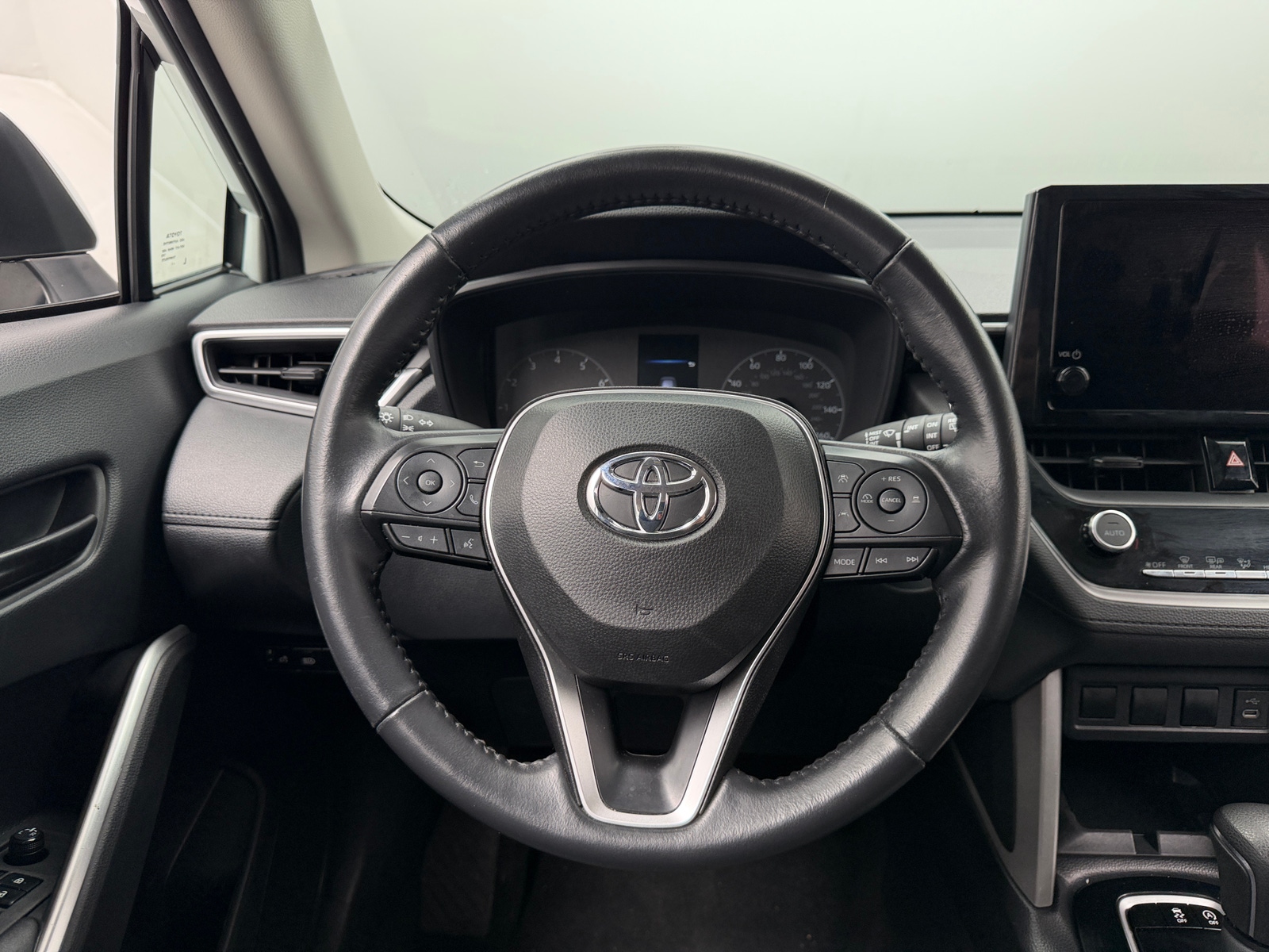 Thumbnail: 2024 Toyota Corolla Cross - 5