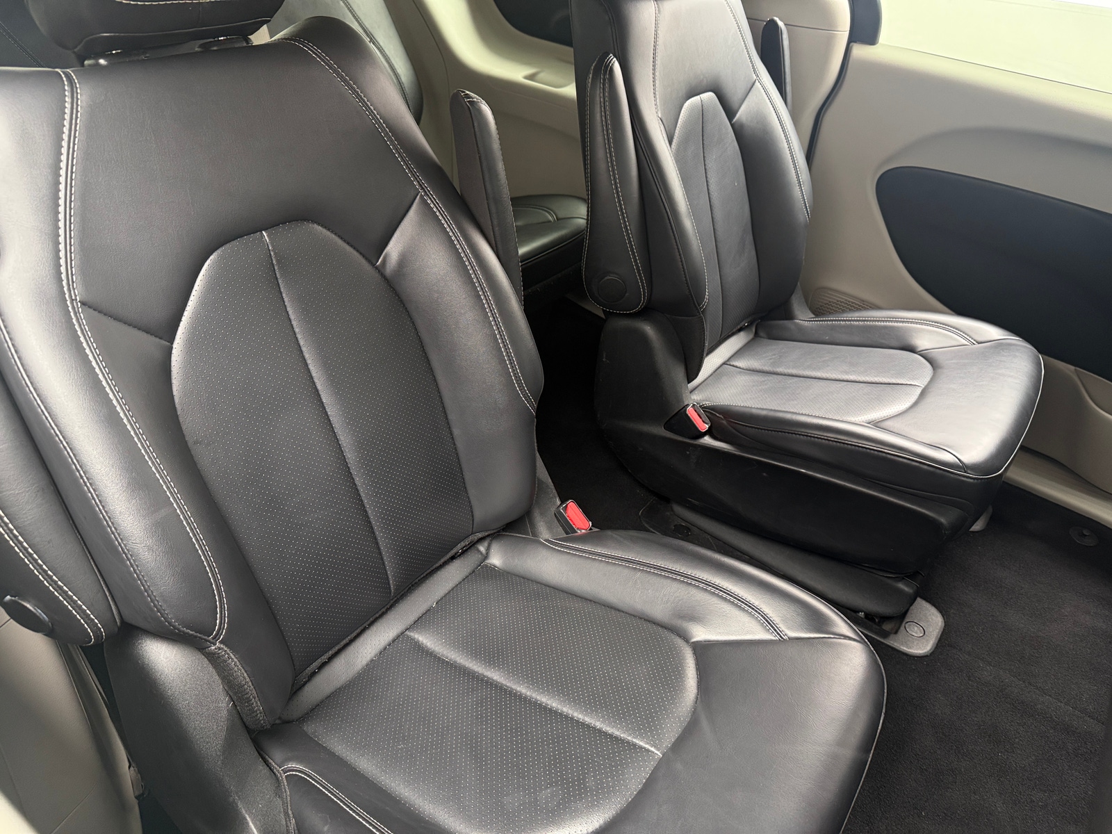 Thumbnail: 2024 Chrysler Pacifica - 5