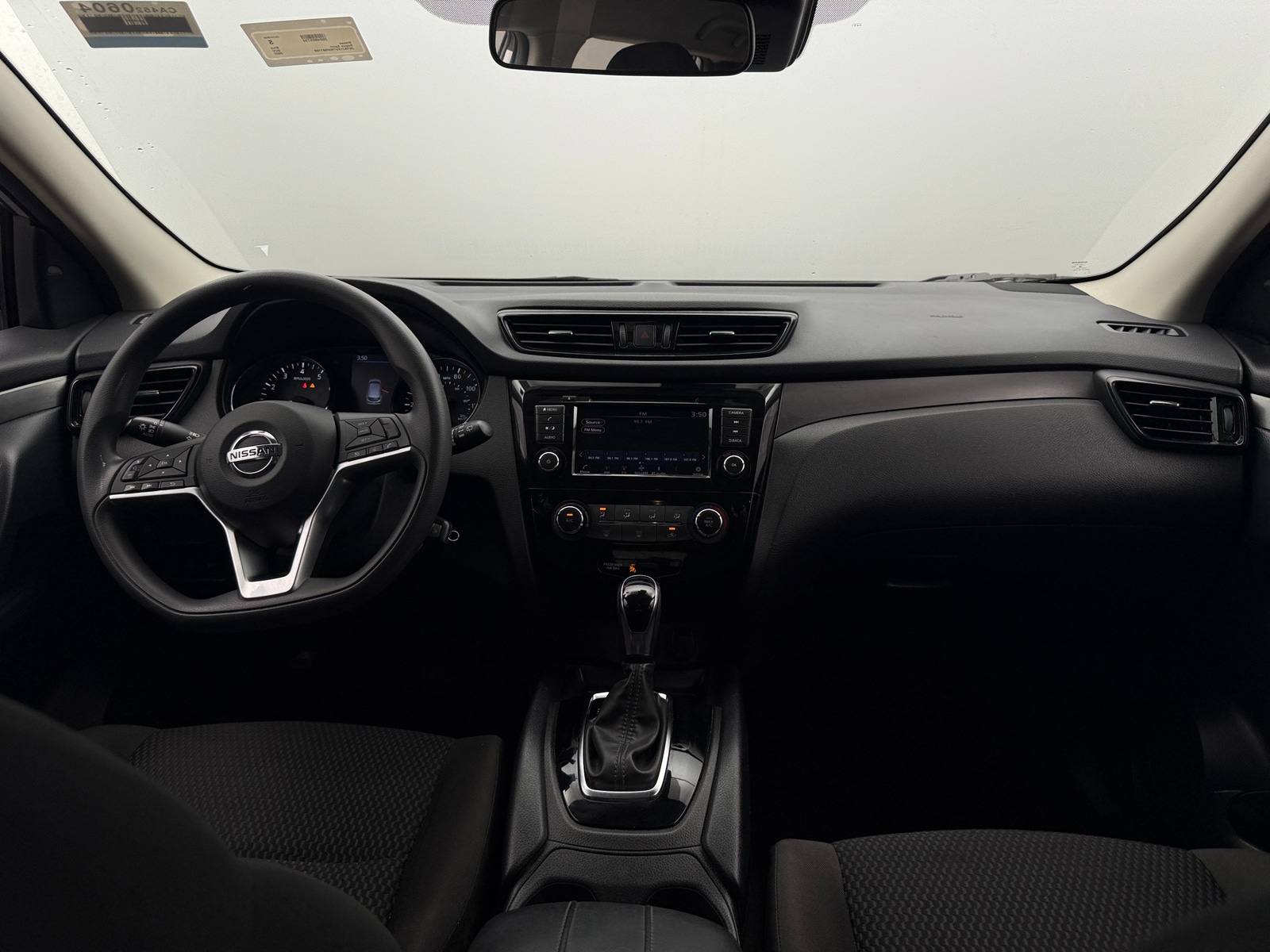 Thumbnail: 2022 Nissan Rogue Sport - 3