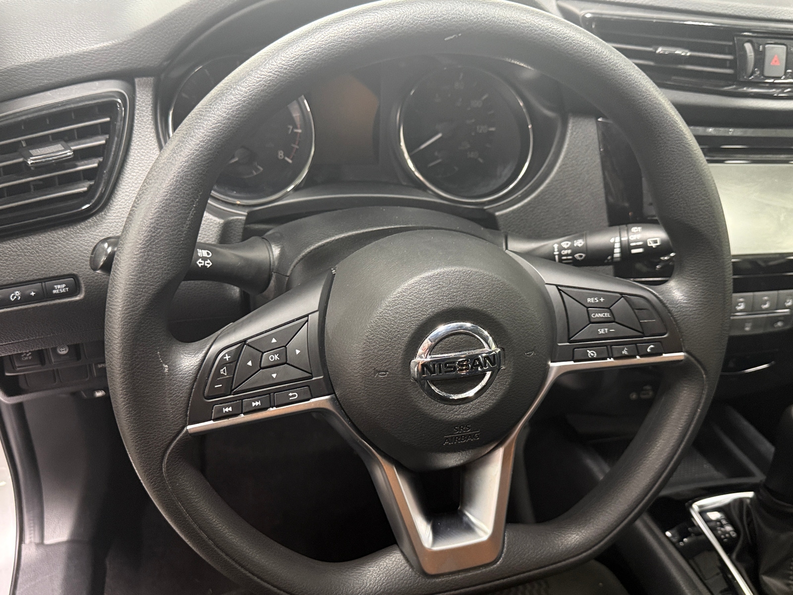 Thumbnail: 2022 Nissan Rogue Sport - 5
