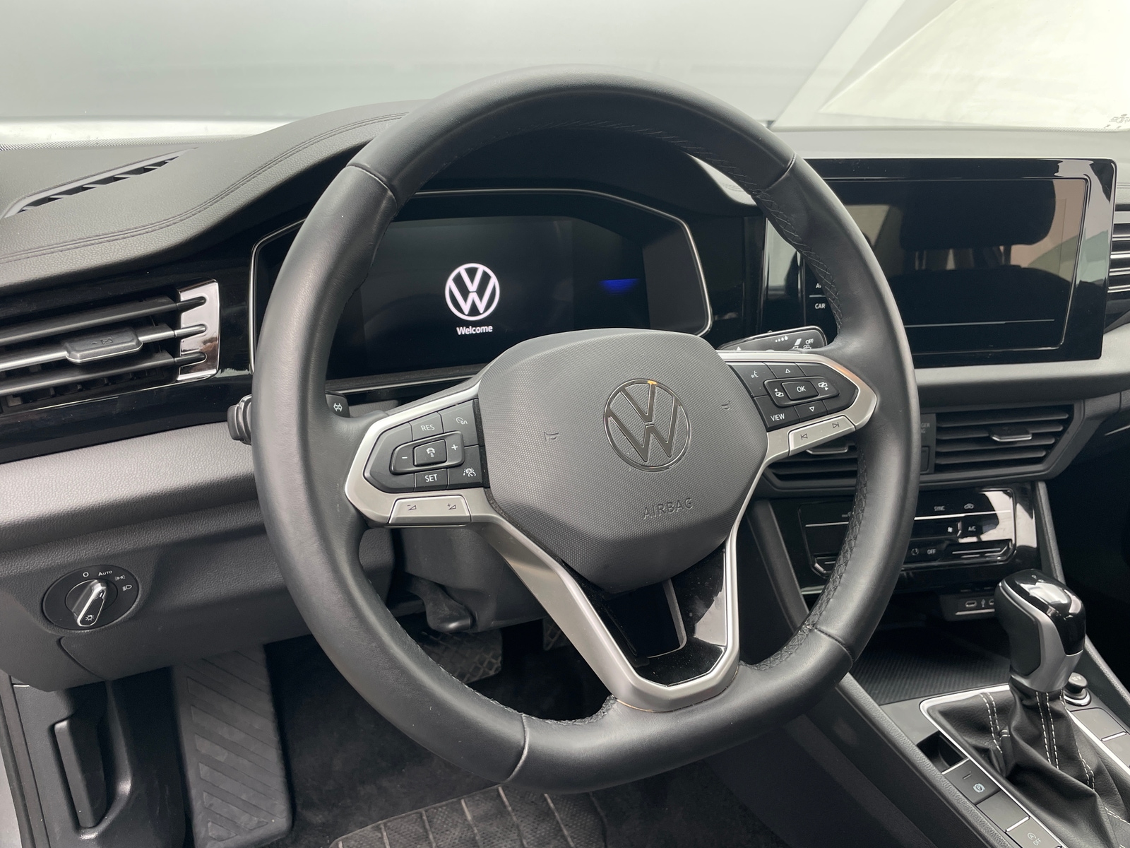 Thumbnail: 2025 Volkswagen Jetta - 5
