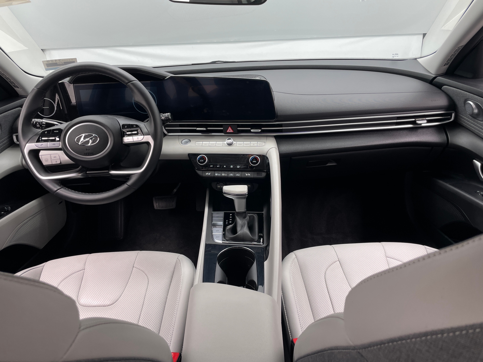 Thumbnail: 2023 Hyundai Elantra - 2