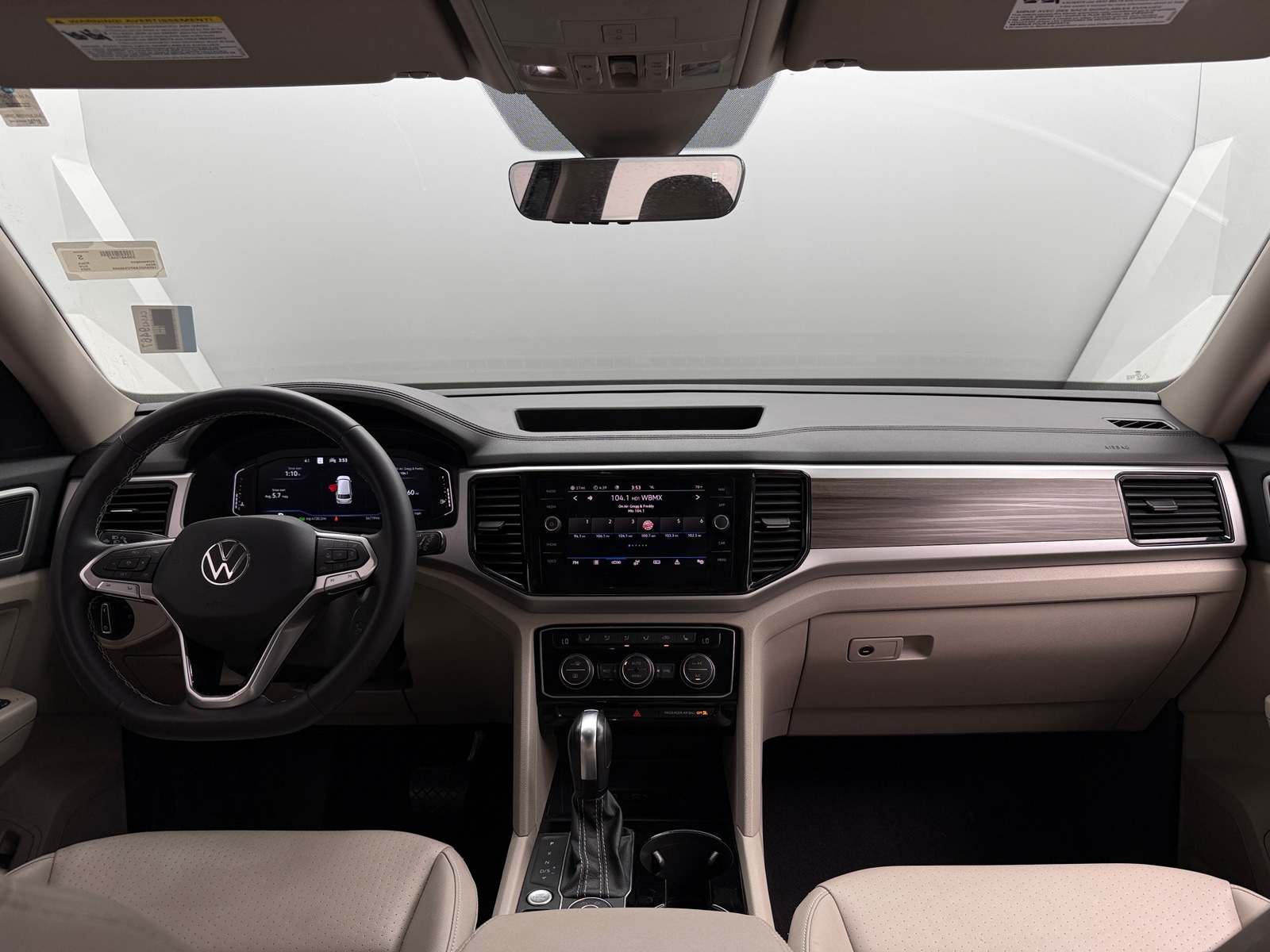 Thumbnail: 2023 Volkswagen Atlas - 2