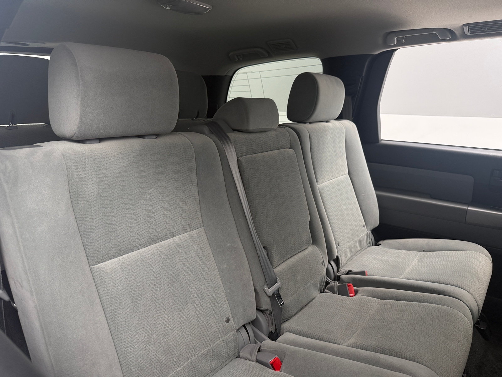 Thumbnail: 2016 Toyota Sequoia - 6