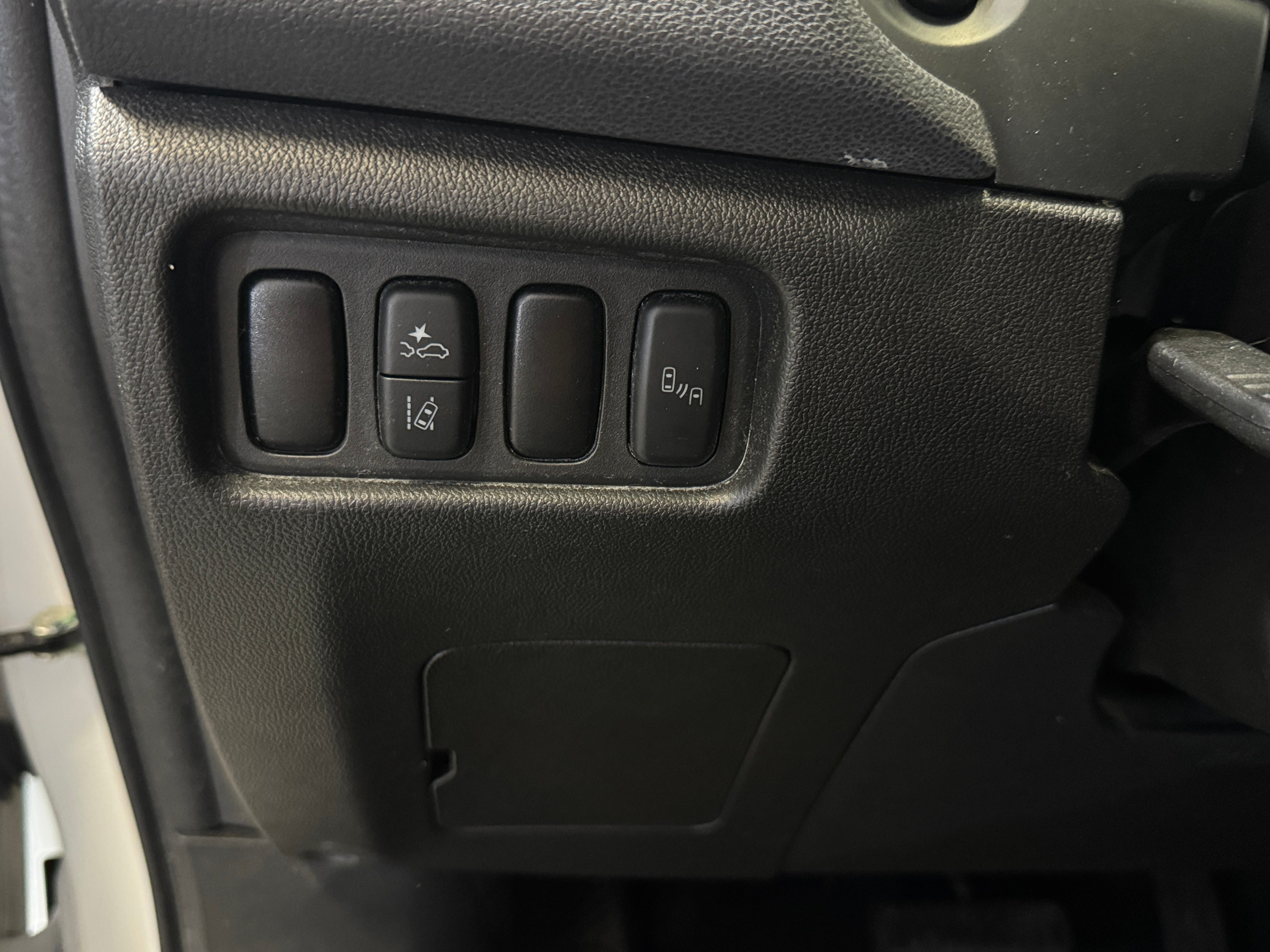 Used 2020 Mitsubishi Outlander Sport SE with VIN JA4AR3AU8LU006648 for sale in Auburn, WA