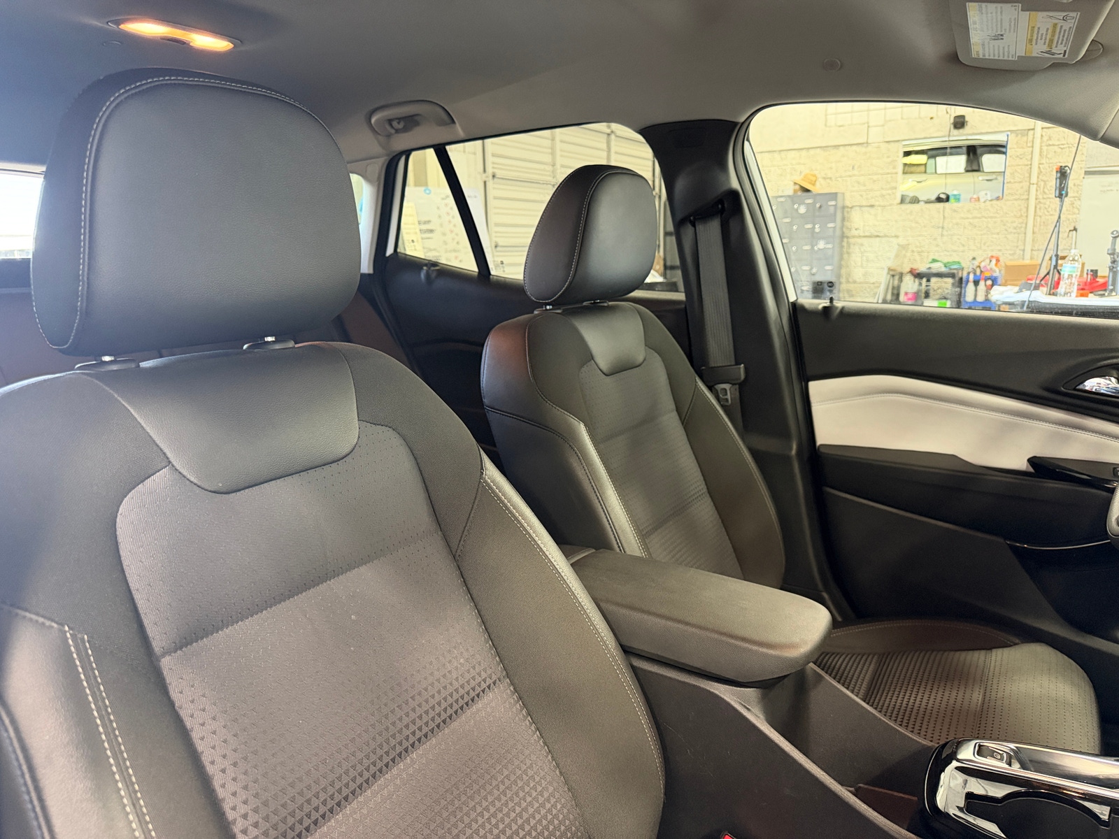 Thumbnail: 2025 Chevrolet Trax - 2