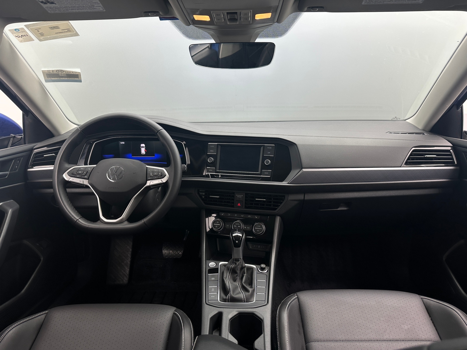 Thumbnail: 2022 Volkswagen Jetta - 2