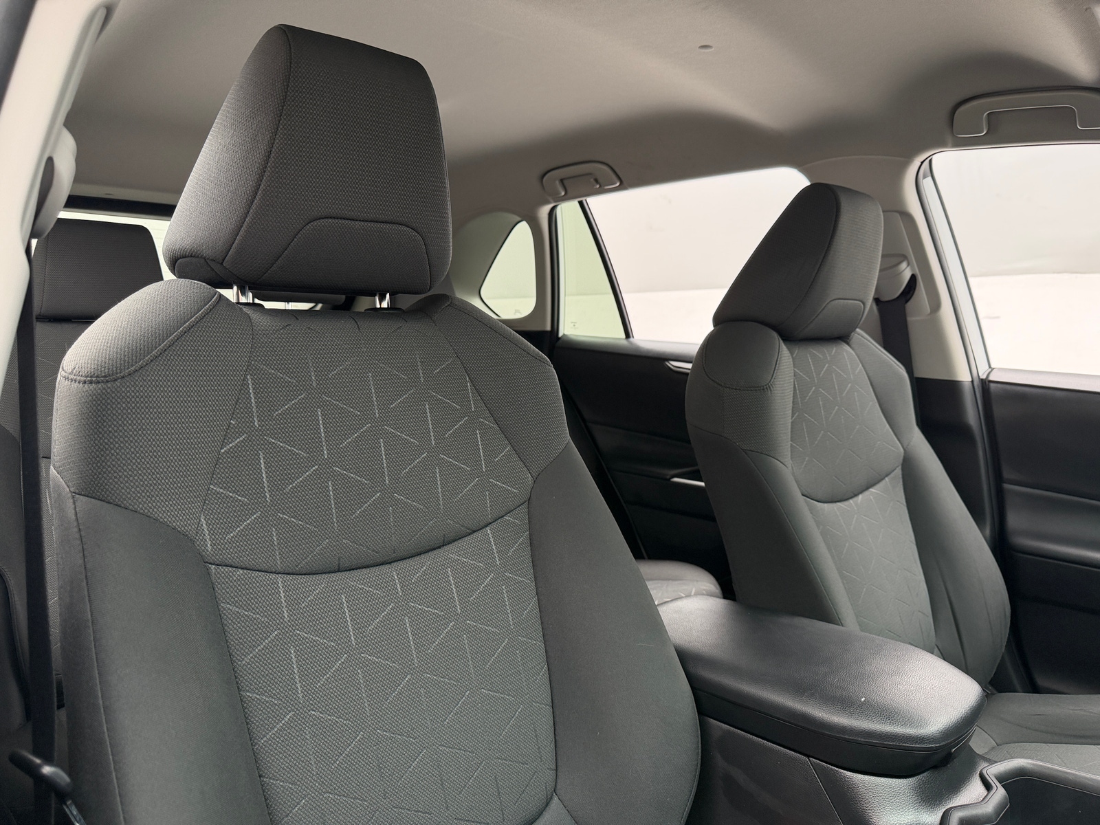Thumbnail: 2022 Toyota RAV4 - 2