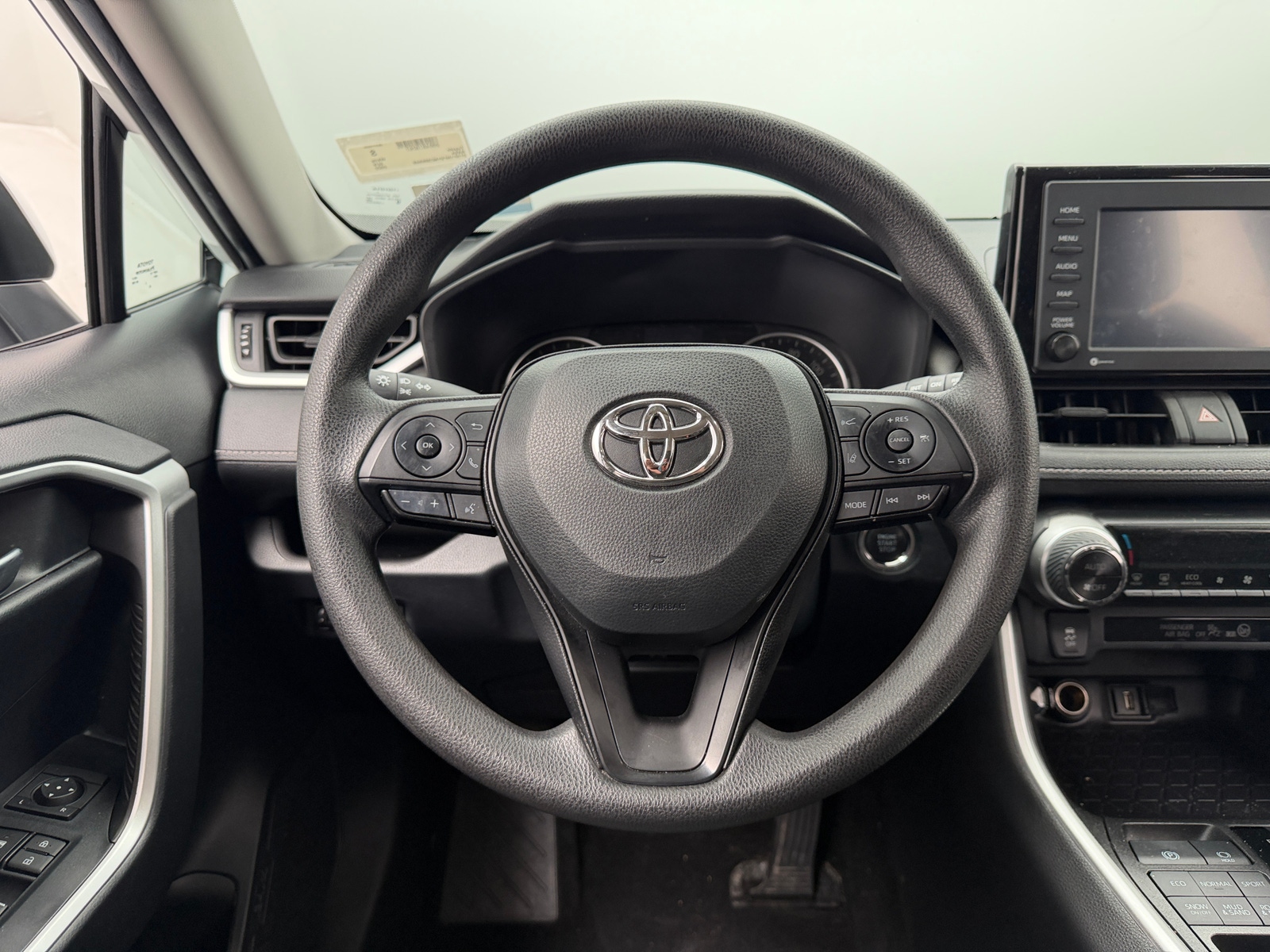 Thumbnail: 2022 Toyota RAV4 - 5