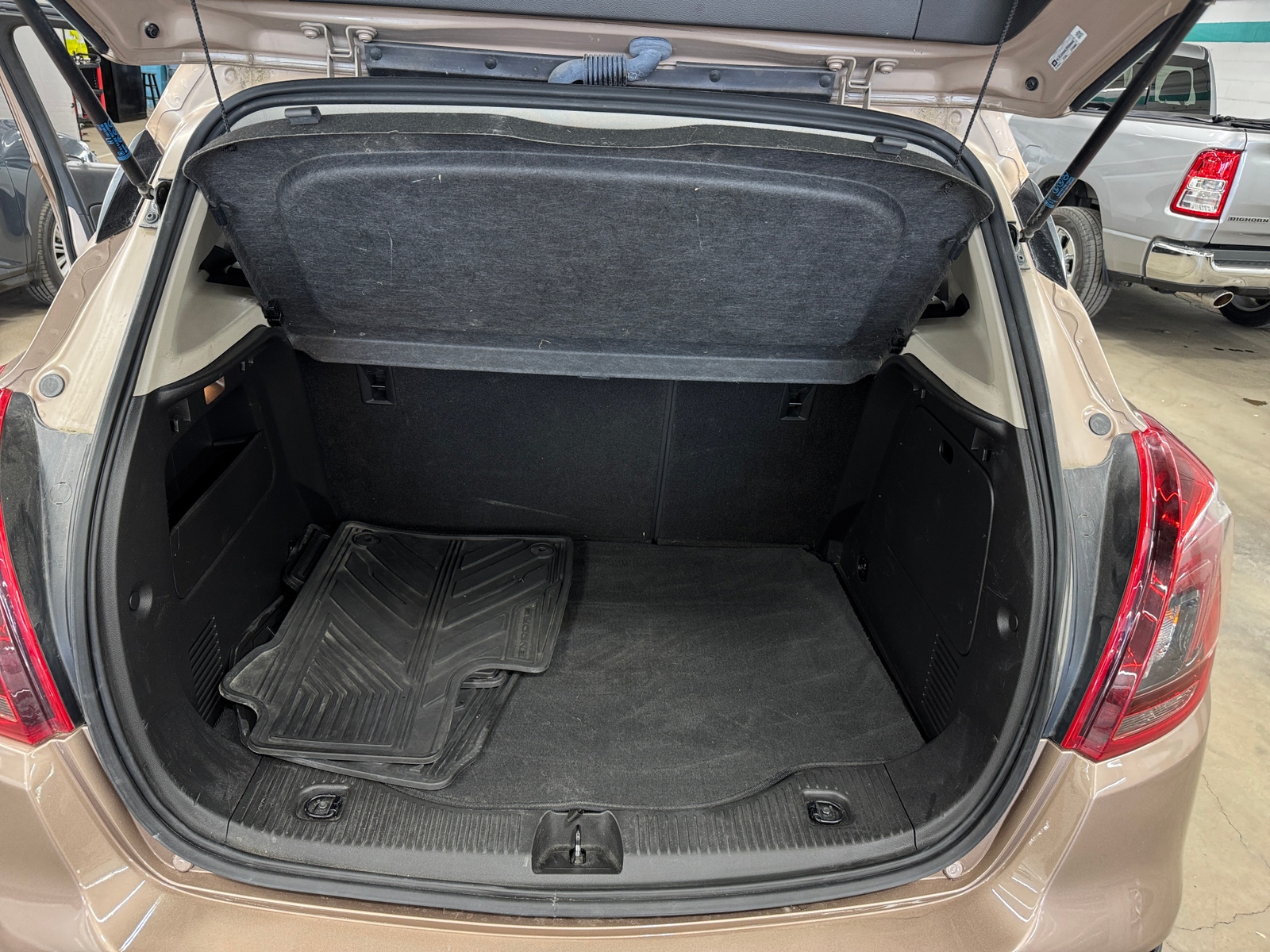 Thumbnail: 2018 Buick Encore - 6