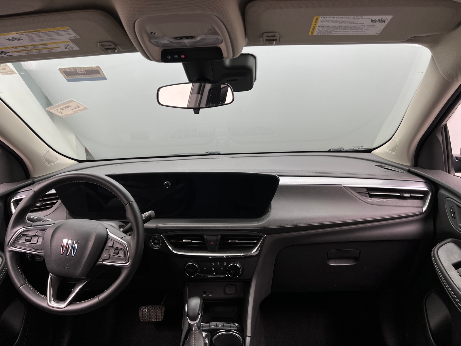 Thumbnail: 2025 Buick Encore GX - 3
