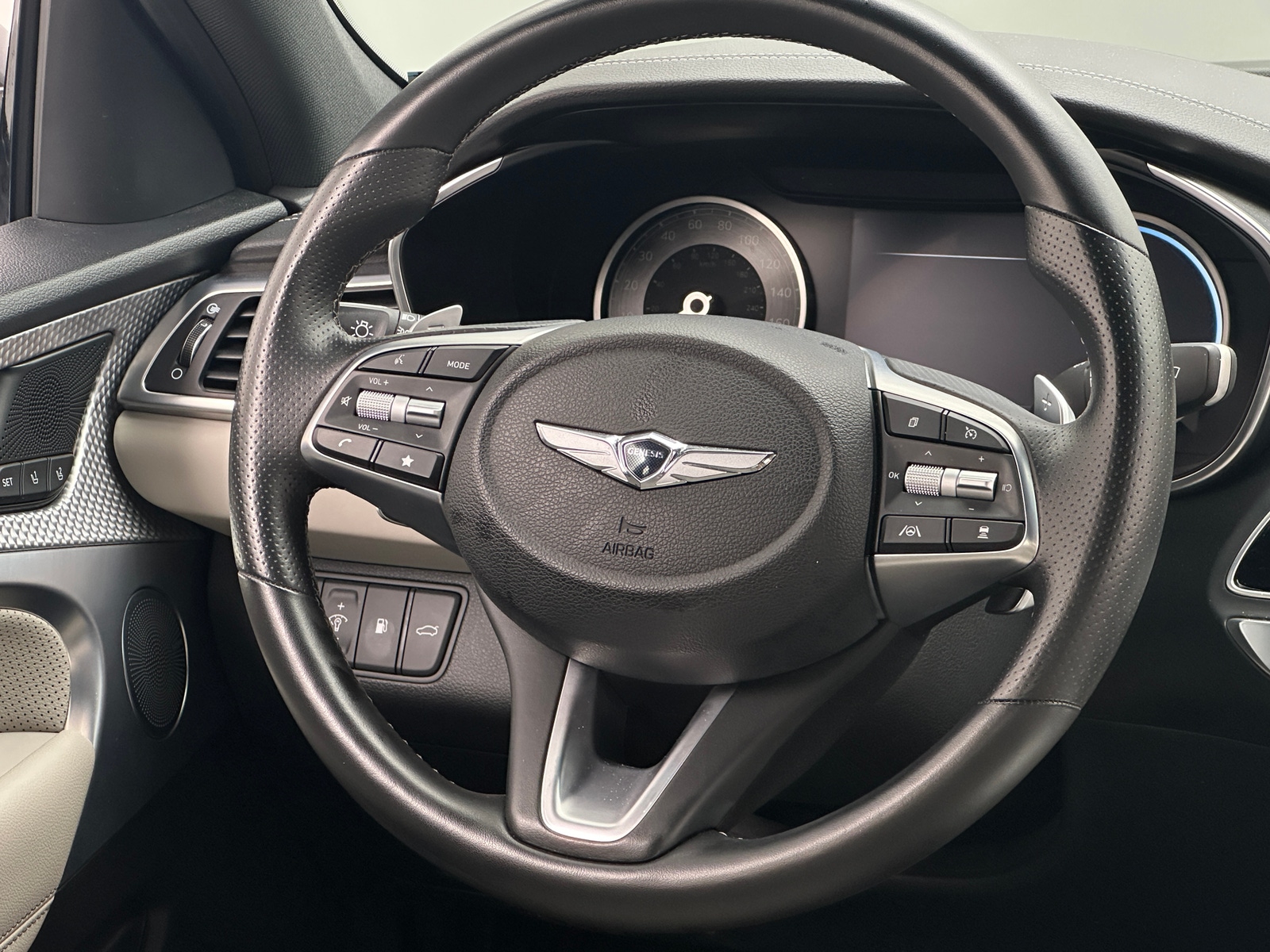 Thumbnail: 2023 Genesis G70 - 4