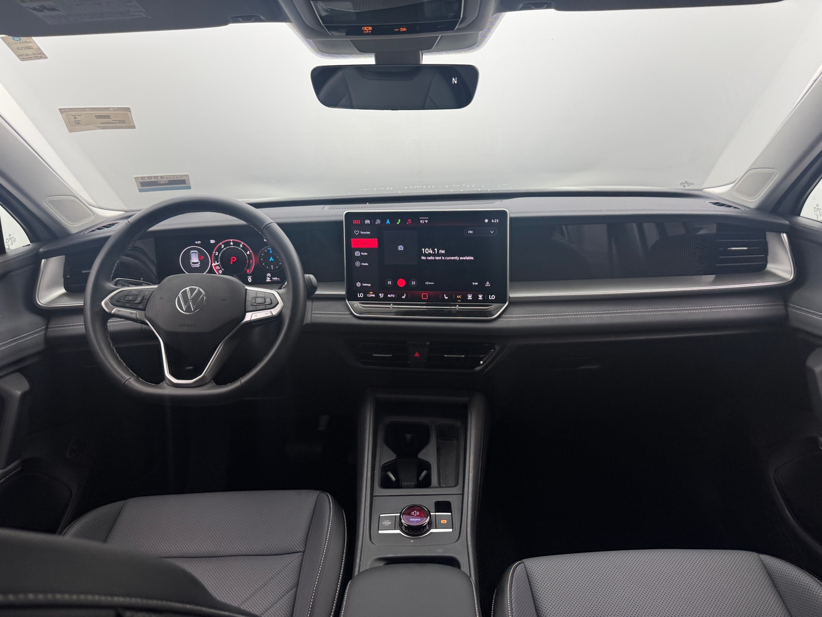 Thumbnail: 2025 Volkswagen Tiguan - 2