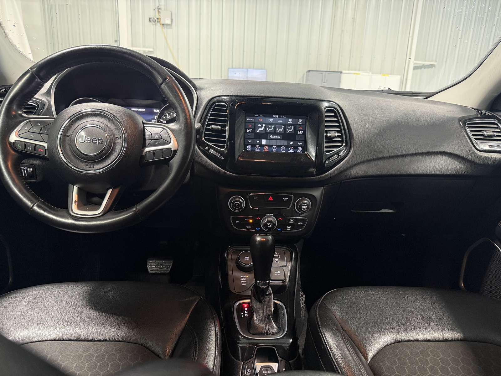 Thumbnail: 2019 Jeep Compass - 3