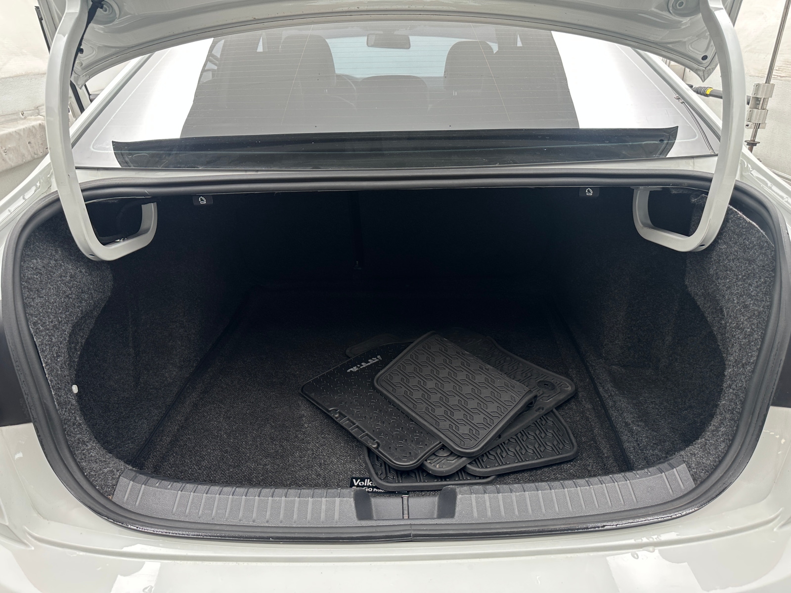 Thumbnail: 2019 Volkswagen Jetta - 7