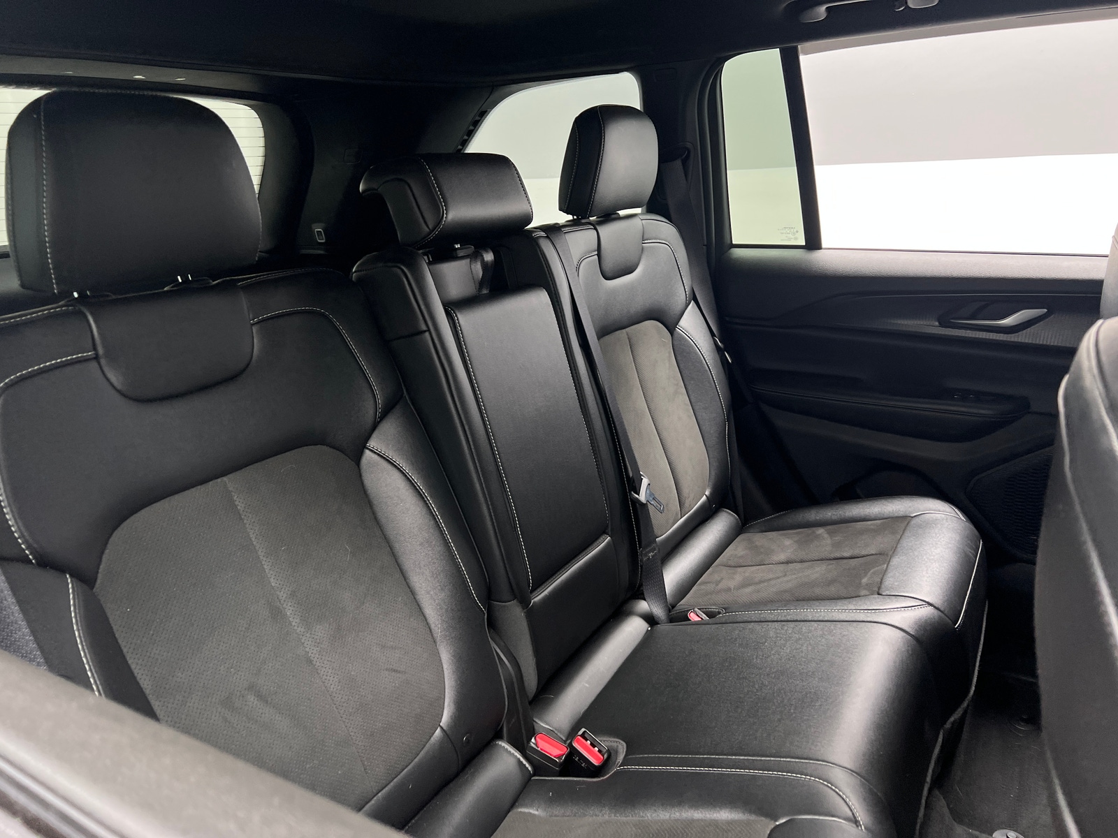 Thumbnail: 2023 Jeep Grand Cherokee - 5