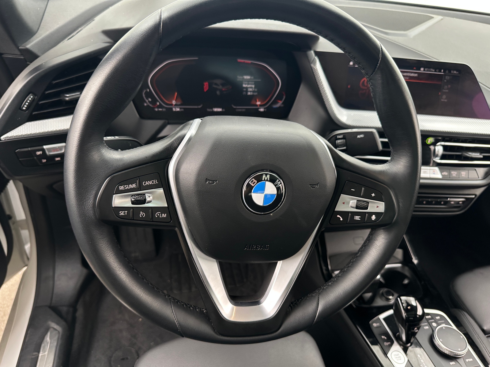 Thumbnail: 2024 BMW 2 Series - 4