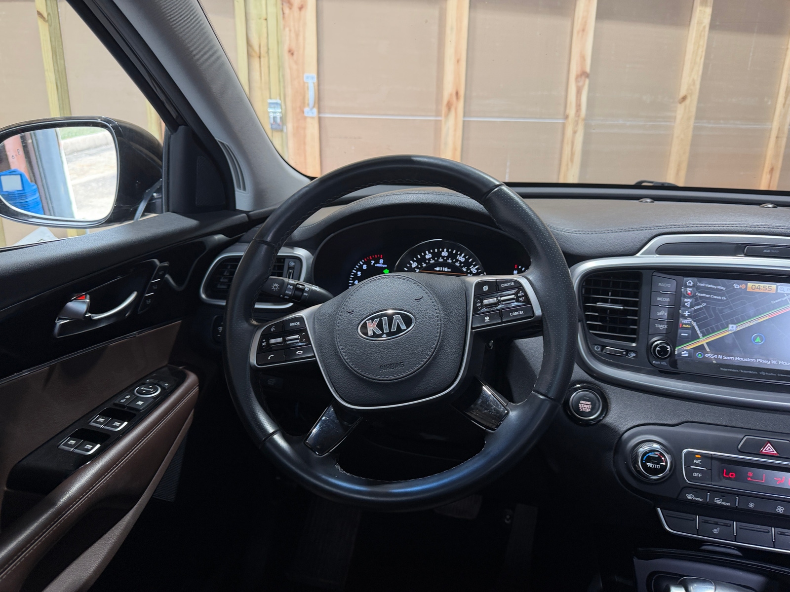 Thumbnail: 2019 Kia Sorento - 4