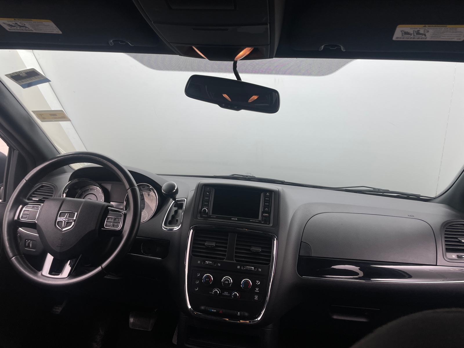 Thumbnail: 2018 Dodge Grand Caravan - 3
