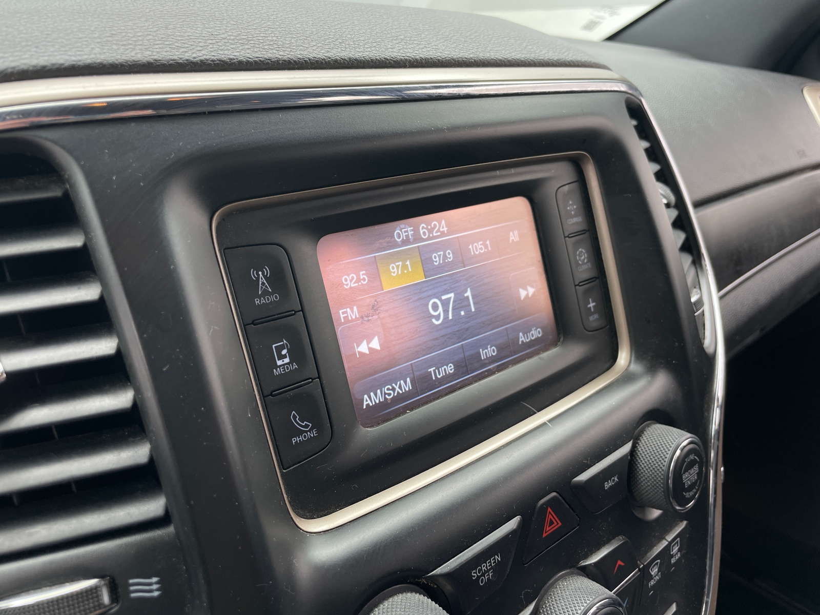 Thumbnail: 2014 Jeep Grand Cherokee - 3