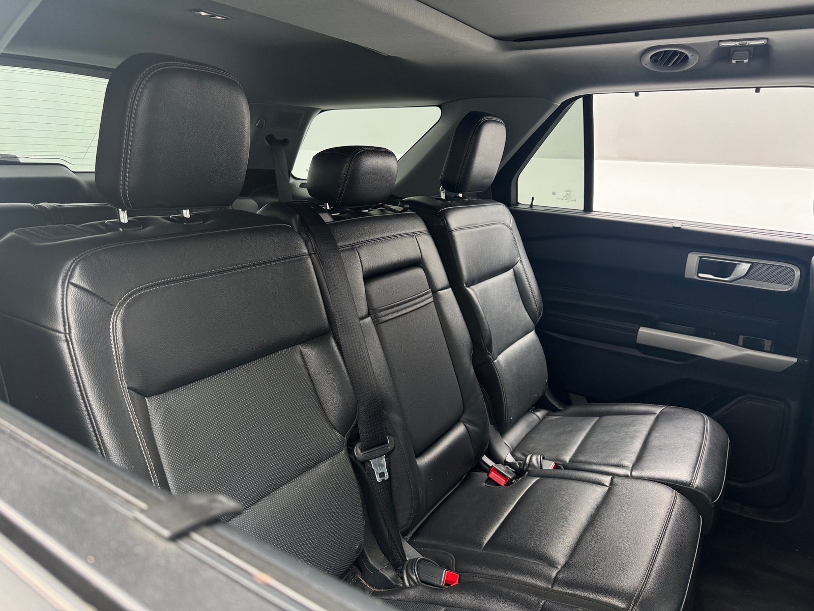 Thumbnail: 2021 Ford Explorer - 5