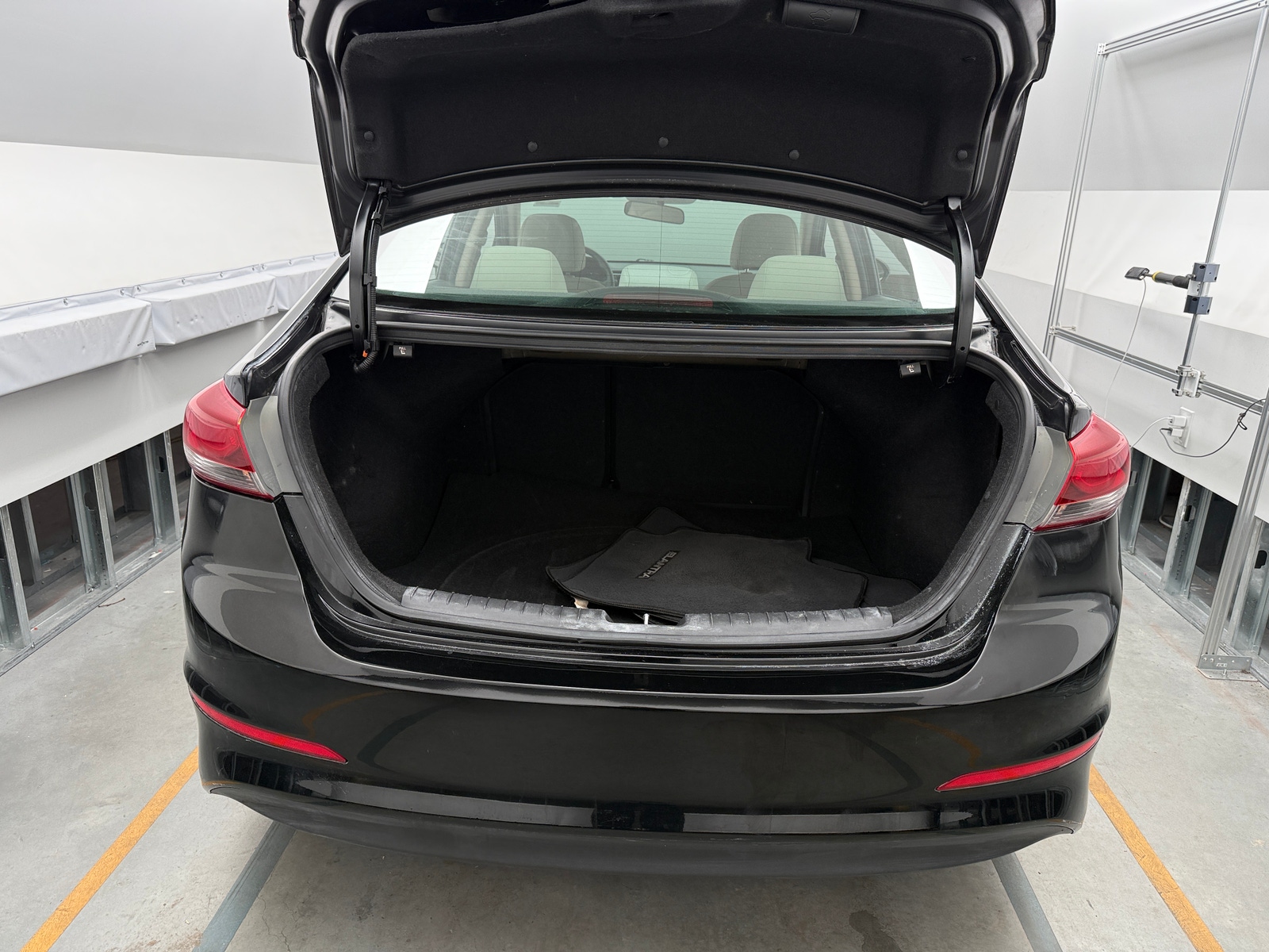 Thumbnail: 2017 Hyundai Elantra - 7