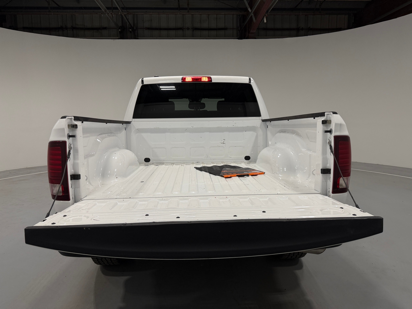 Thumbnail: 2024 RAM 1500 Classic - 7
