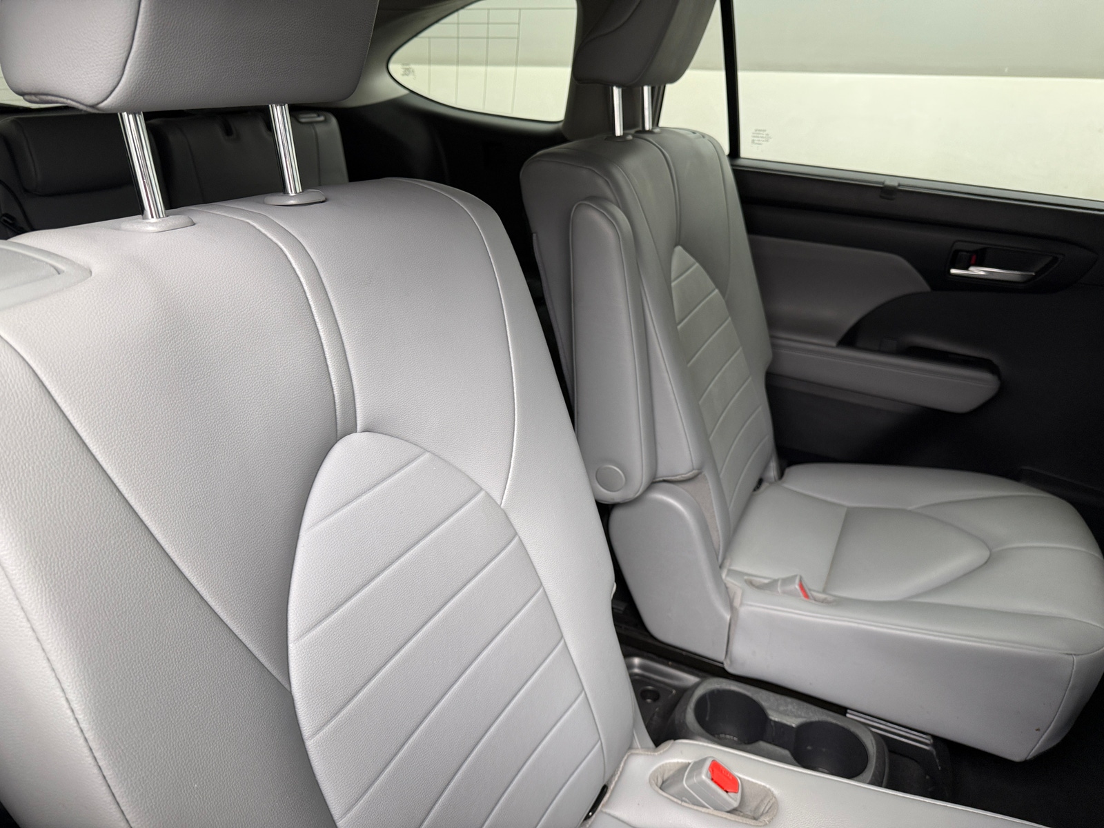 Thumbnail: 2020 Toyota Highlander - 5