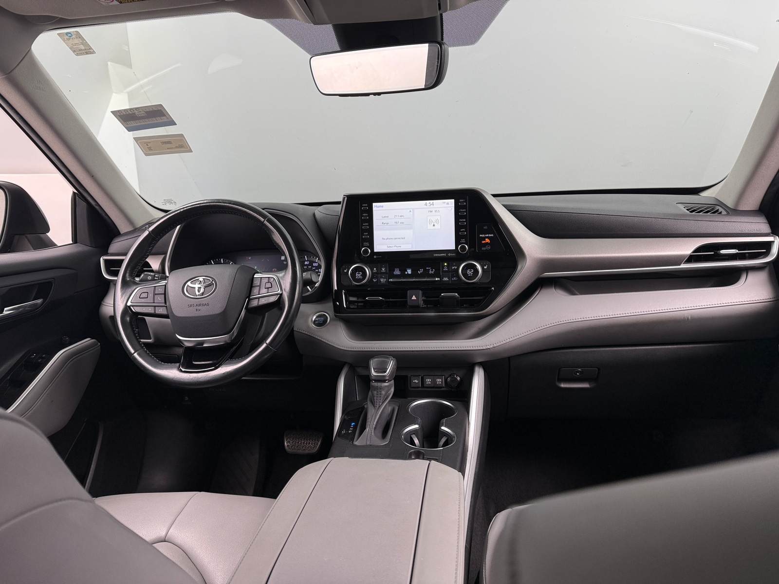 Thumbnail: 2020 Toyota Highlander - 2