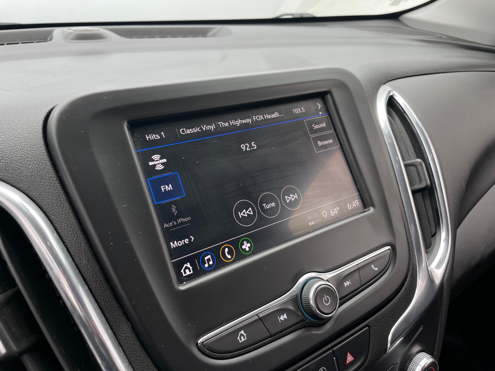 Thumbnail: 2023 Chevrolet Equinox - 4