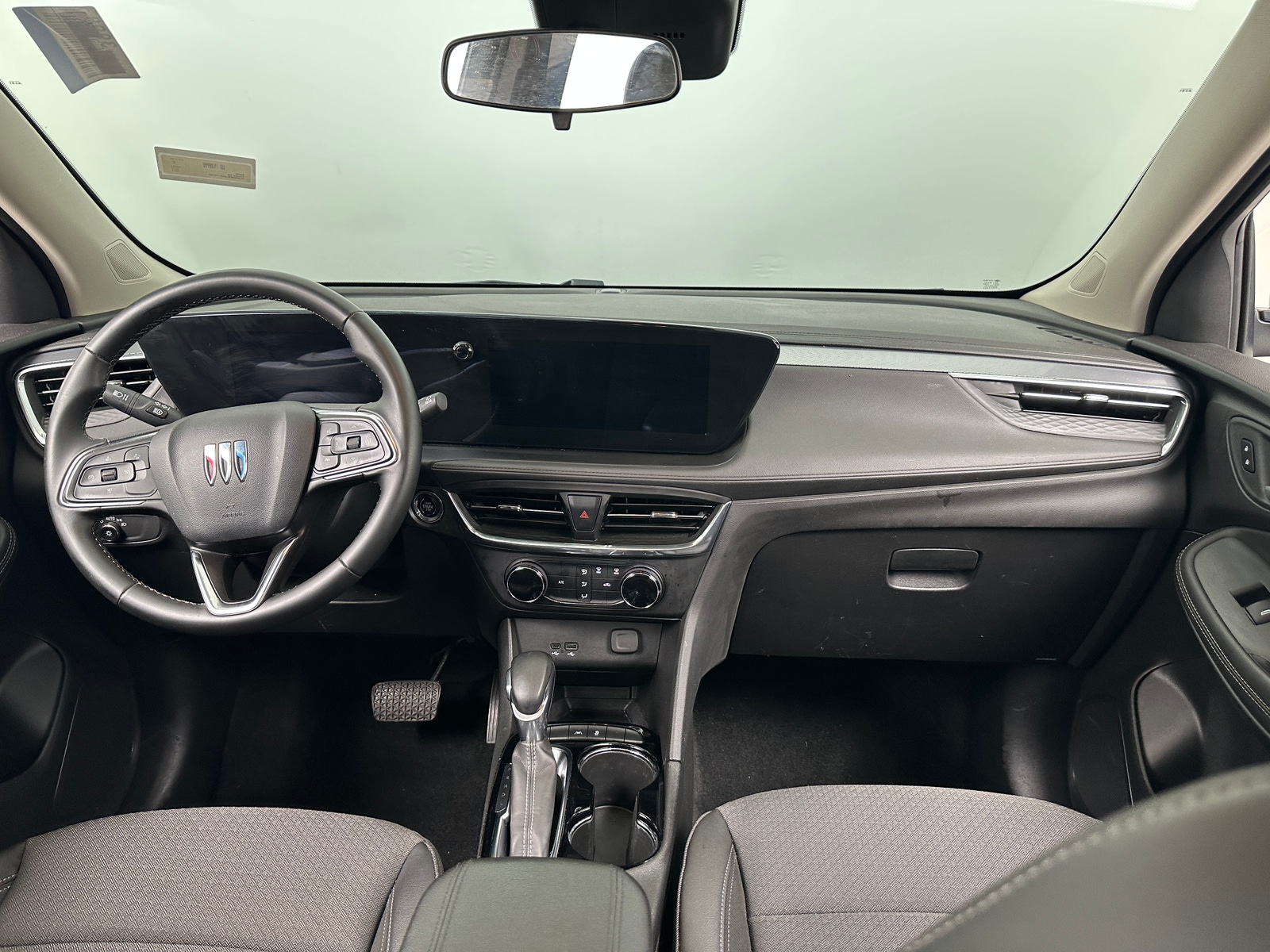 Thumbnail: 2025 Buick Encore GX - 2