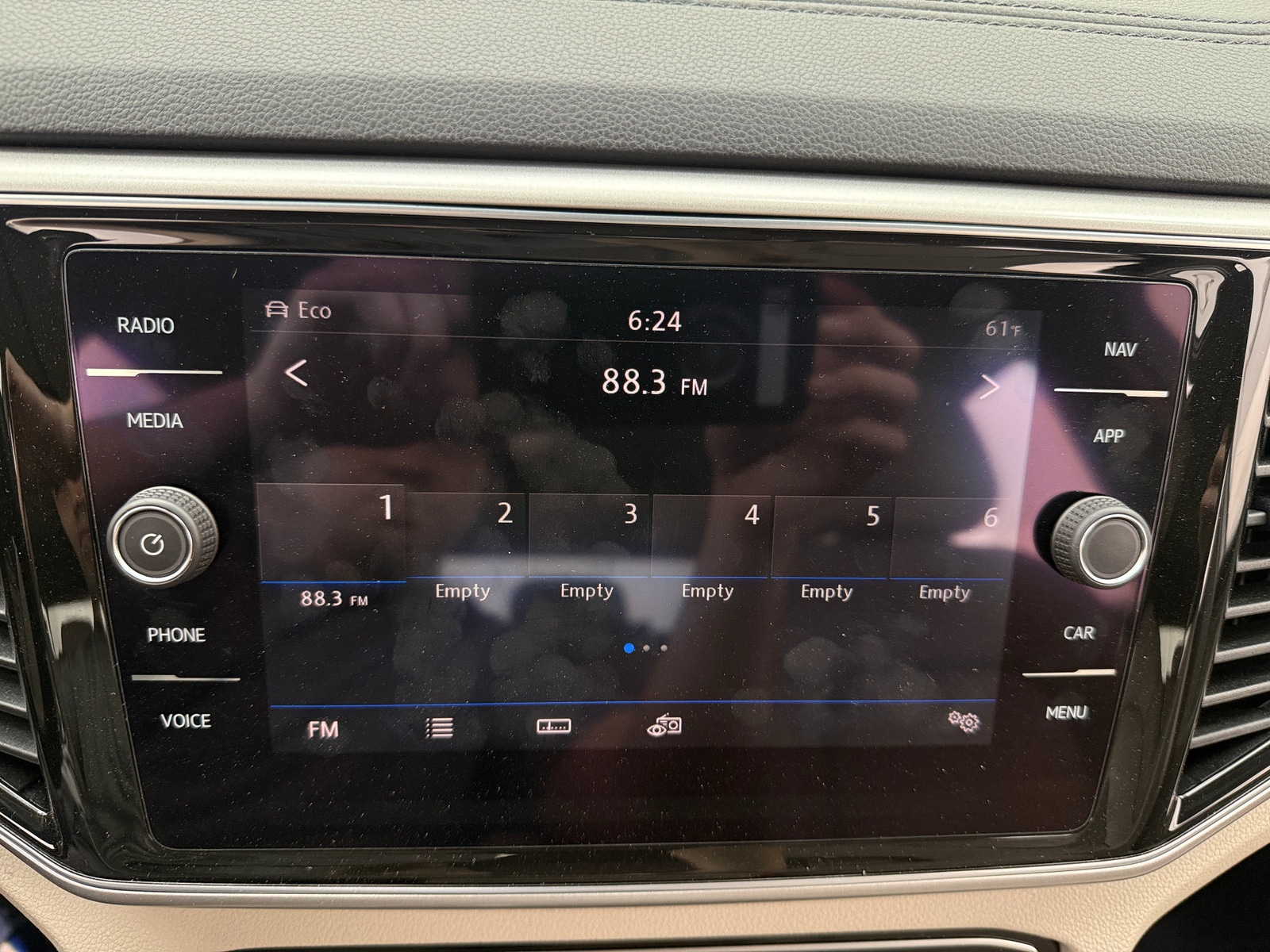 Thumbnail: 2018 Volkswagen Atlas - 3