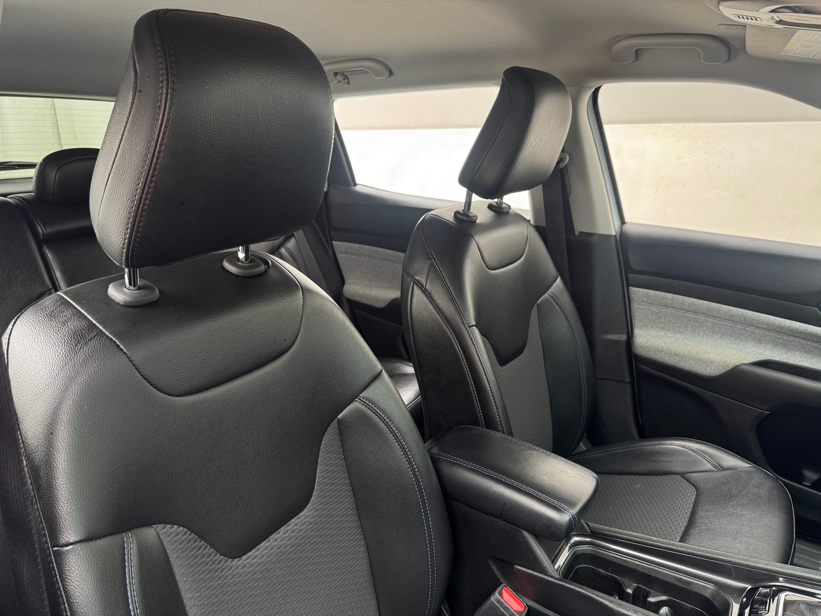 Thumbnail: 2022 Jeep Compass - 2