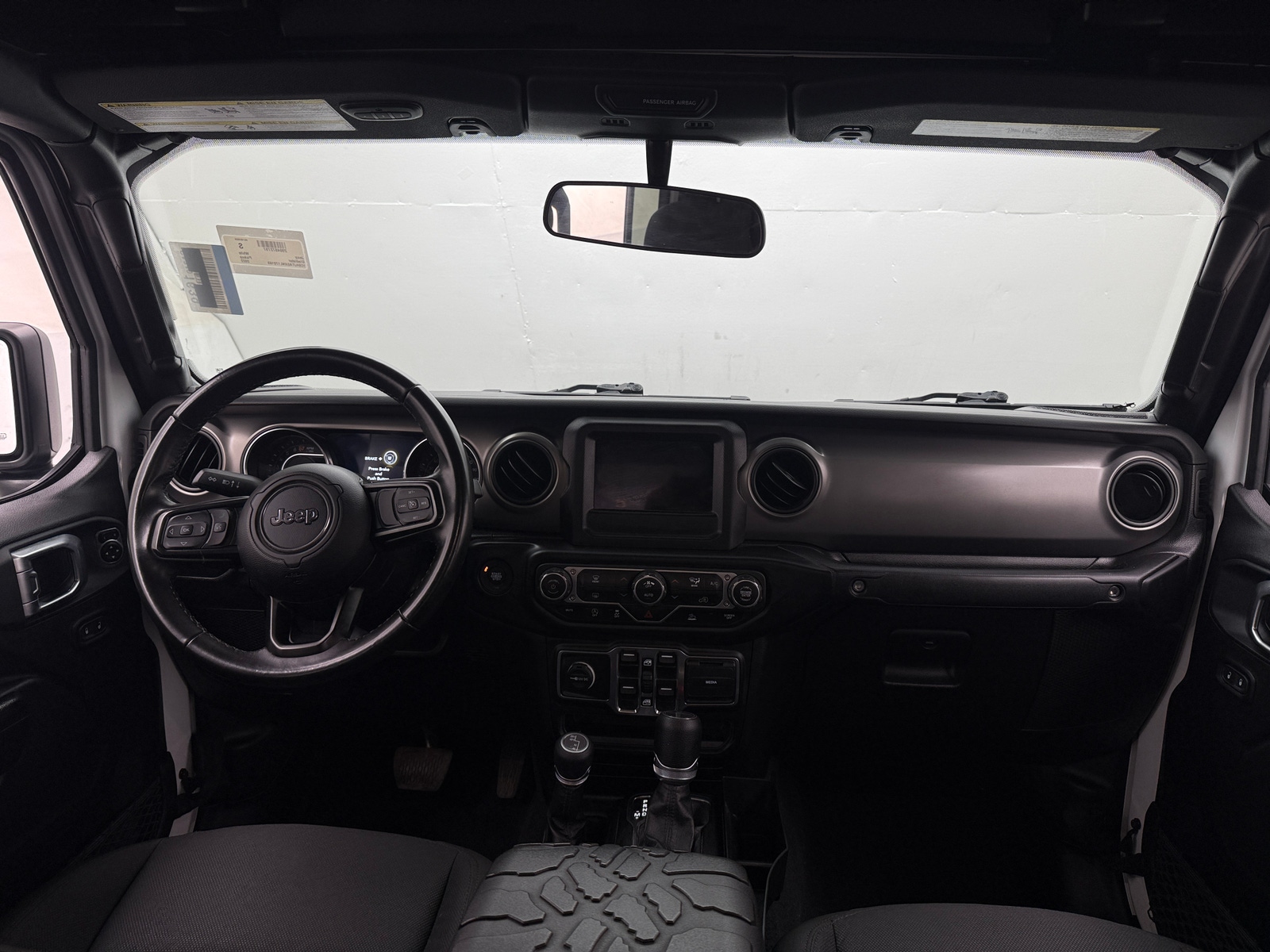 Thumbnail: 2022 Jeep Gladiator - 3