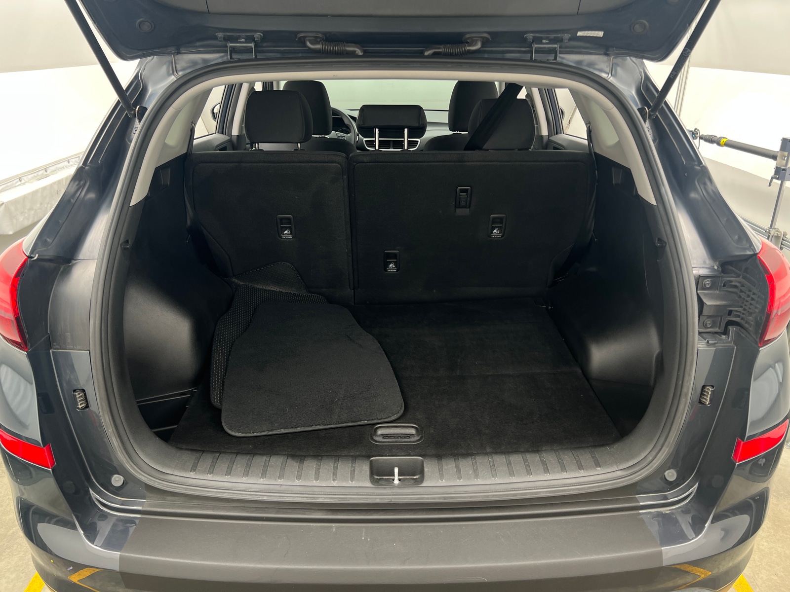 Thumbnail: 2019 Hyundai Tucson - 7
