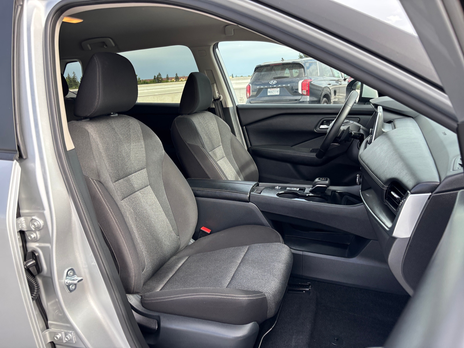 Thumbnail: 2025 Nissan Rogue - 2