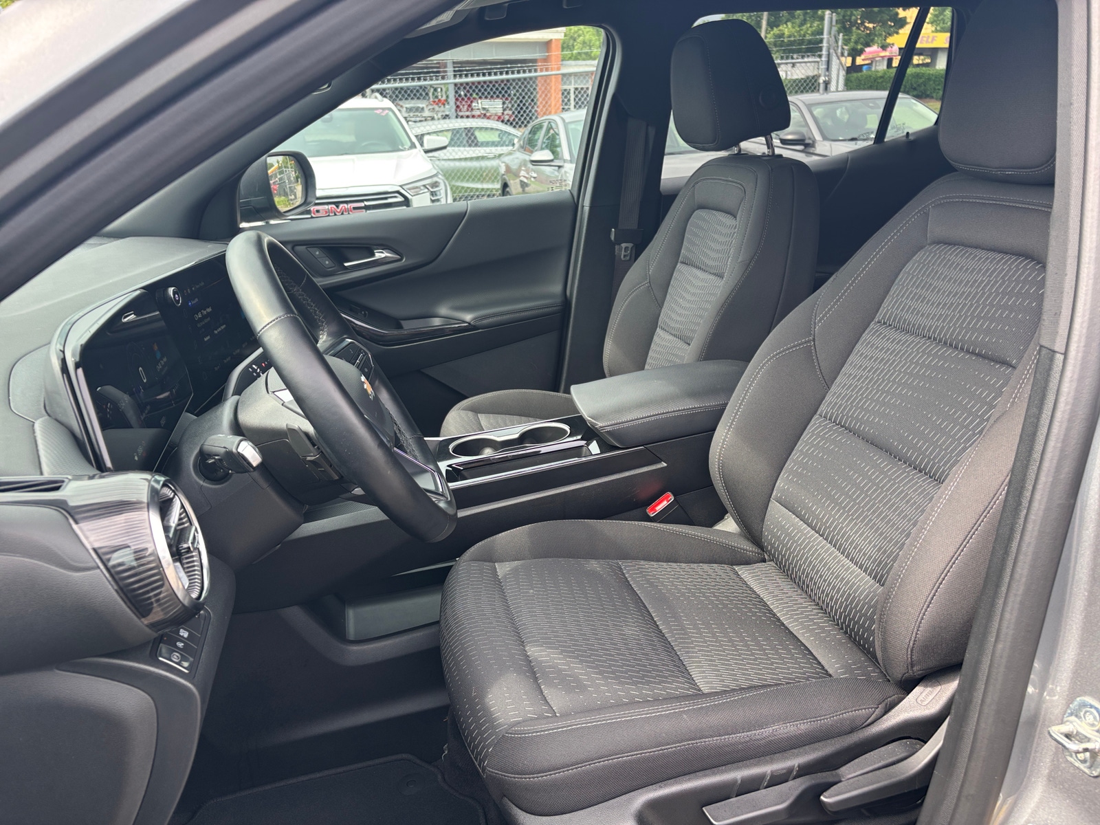 Thumbnail: 2025 Chevrolet Equinox - 2