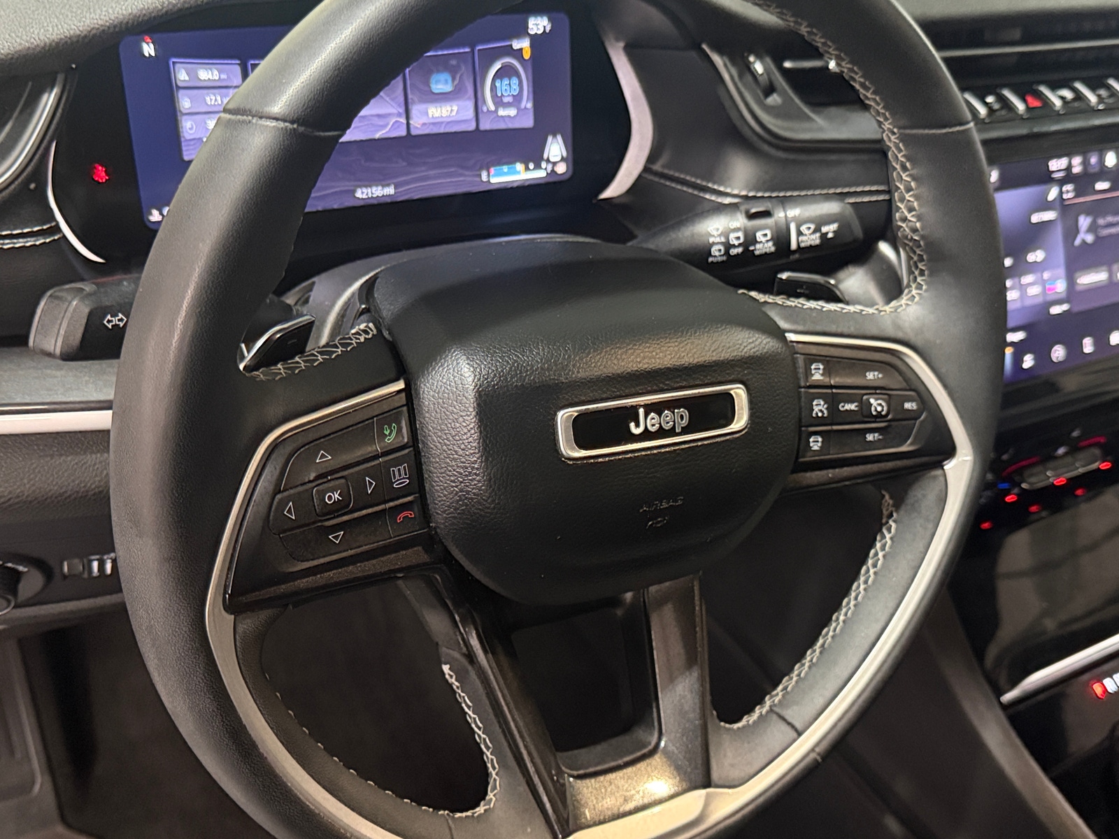 Thumbnail: 2023 Jeep Grand Cherokee L - 4