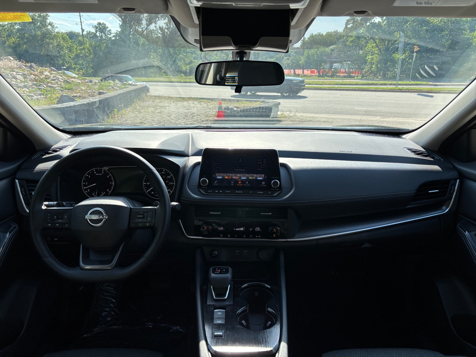 Thumbnail: 2025 Nissan Rogue - 3