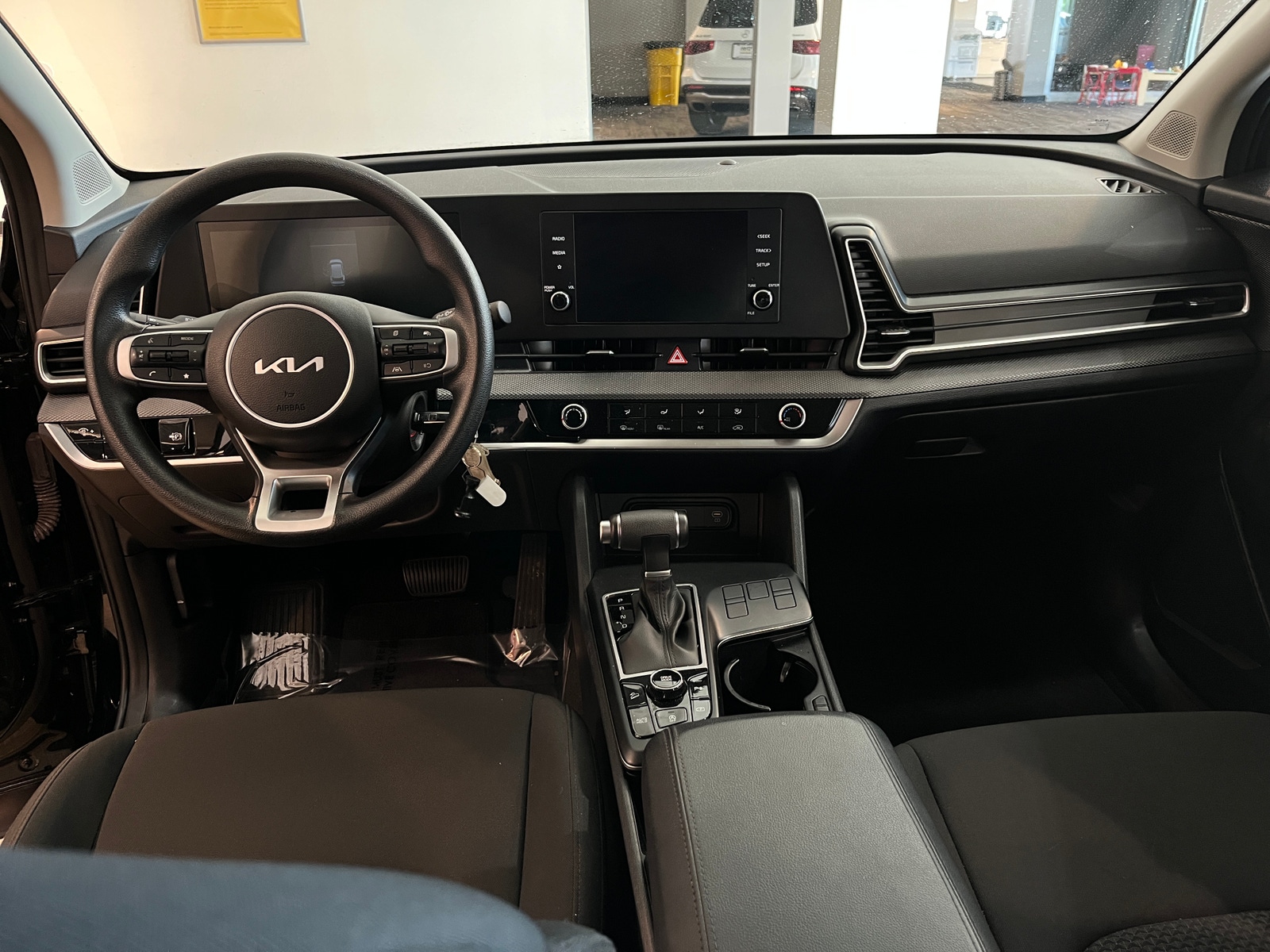 Thumbnail: 2025 Kia Sportage - 3