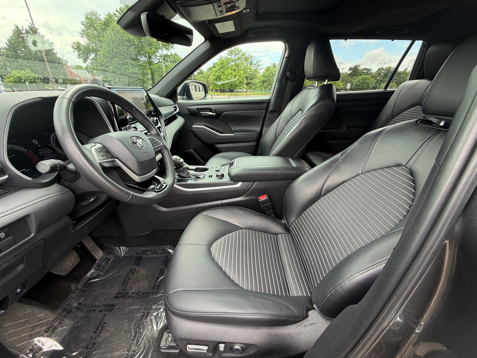 Thumbnail: 2025 Toyota Highlander - 2