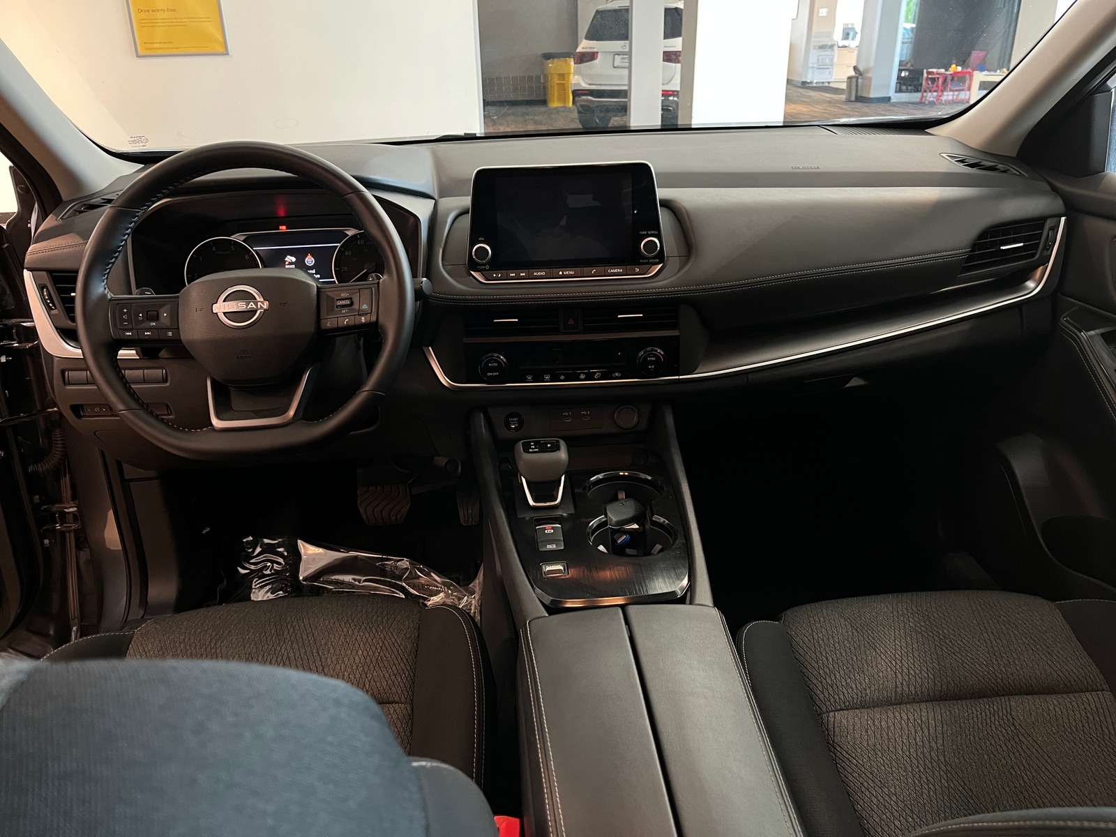 Thumbnail: 2025 Nissan Rogue - 2