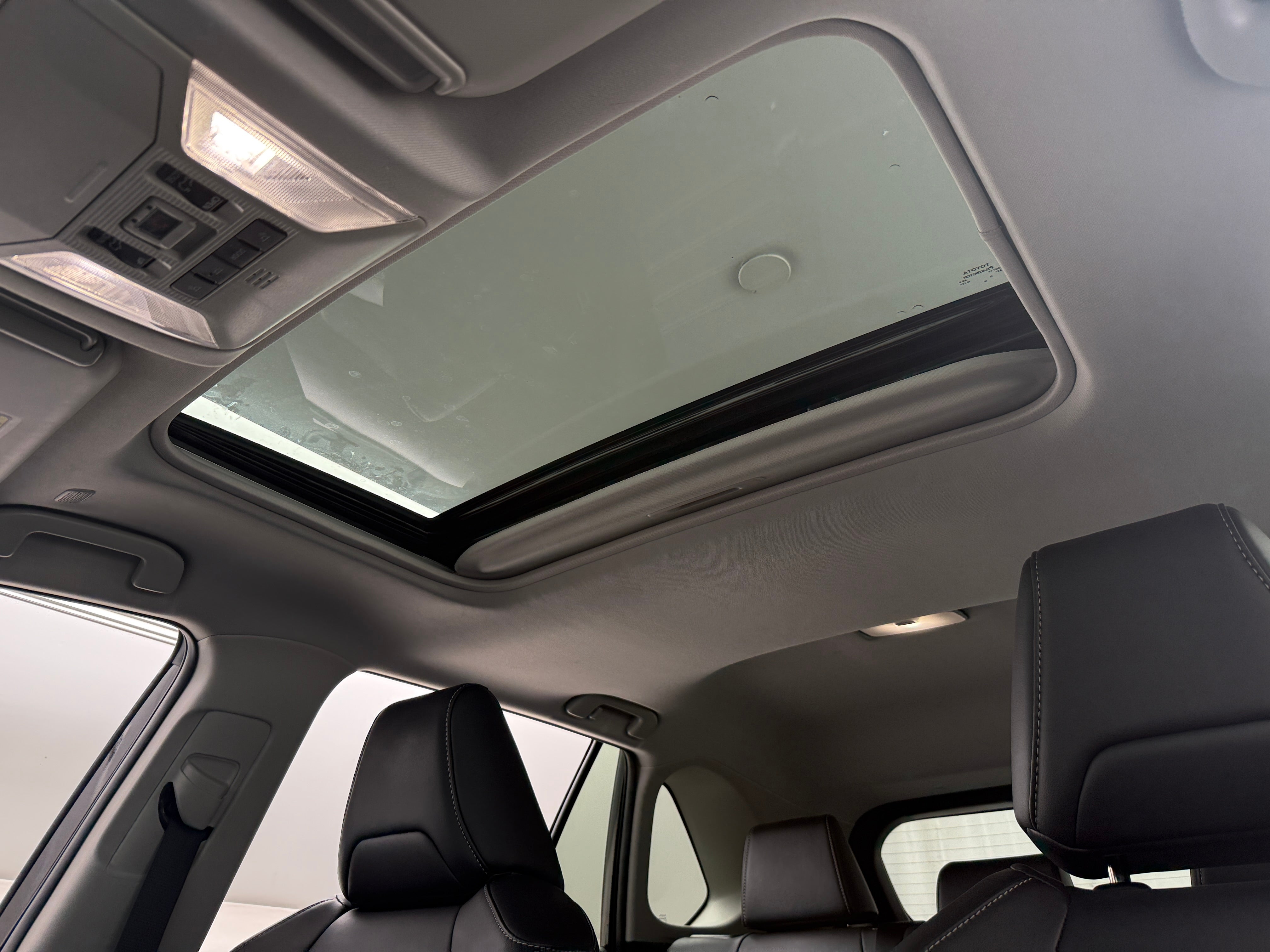 2024 Toyota RAV4 XLE Premium - Photo 9