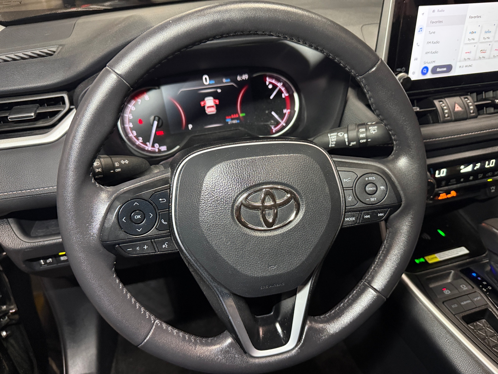 Thumbnail: 2024 Toyota RAV4 - 4