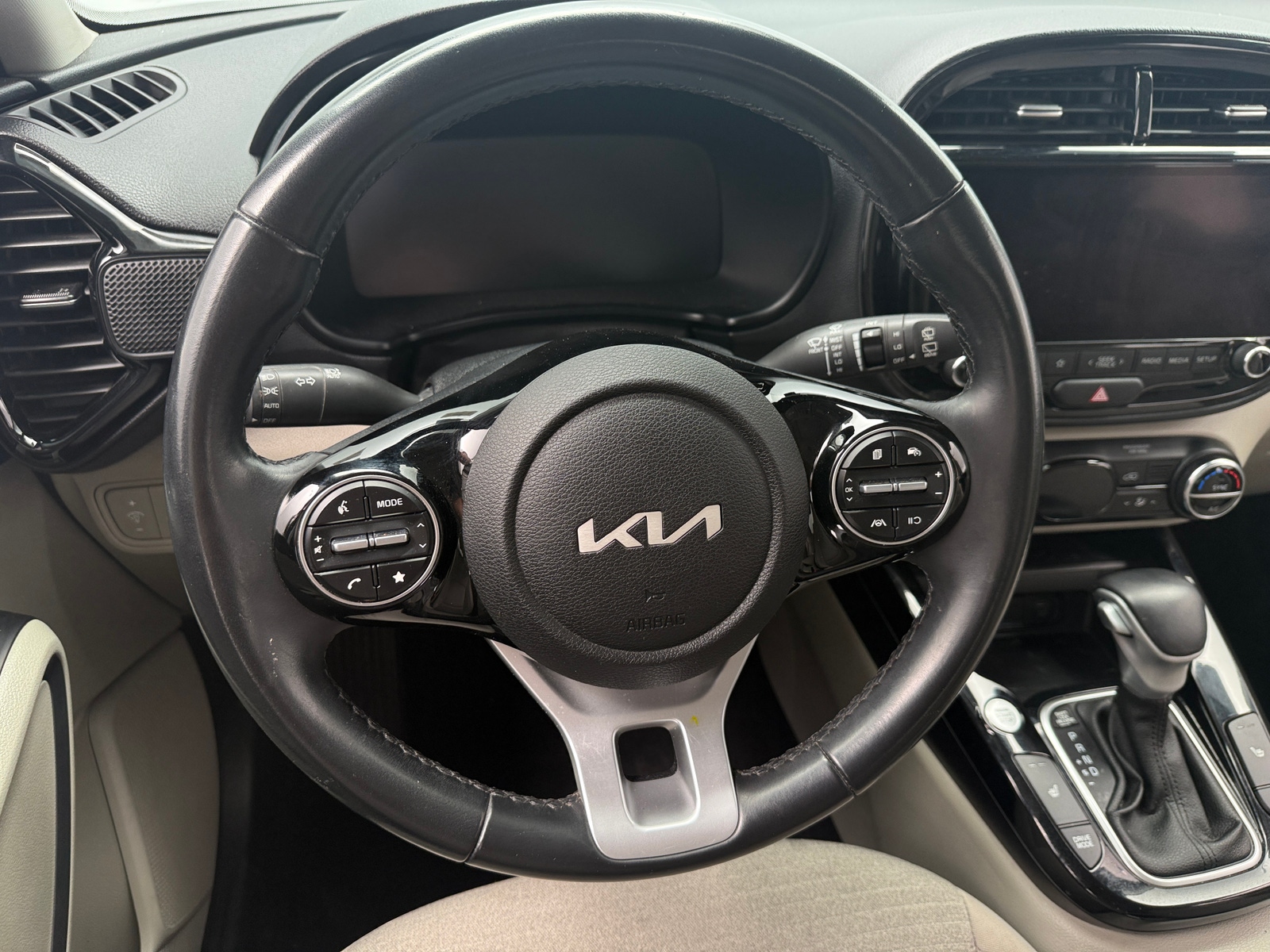 Thumbnail: 2023 Kia Soul - 5